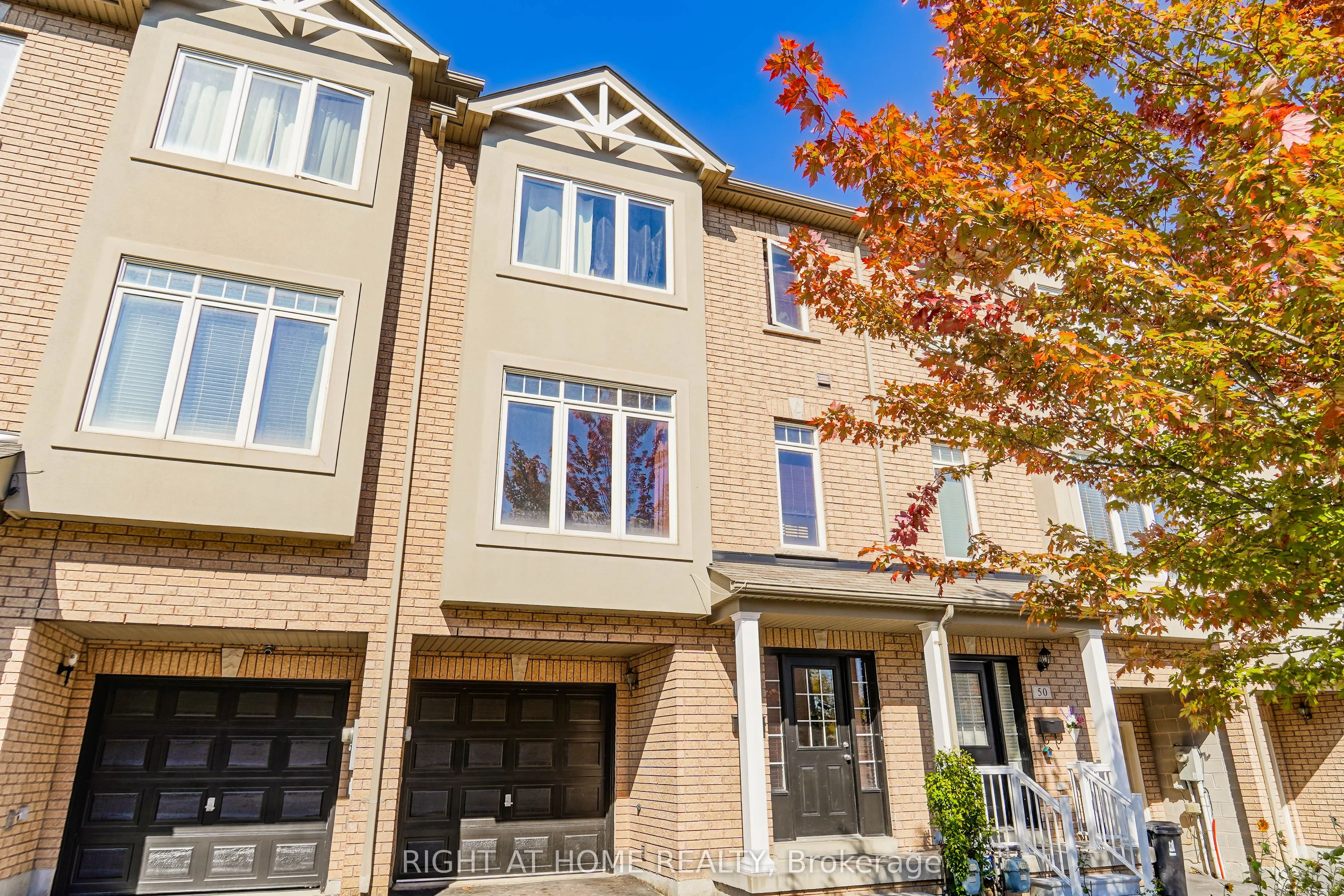 48 Curran Hall Crescent