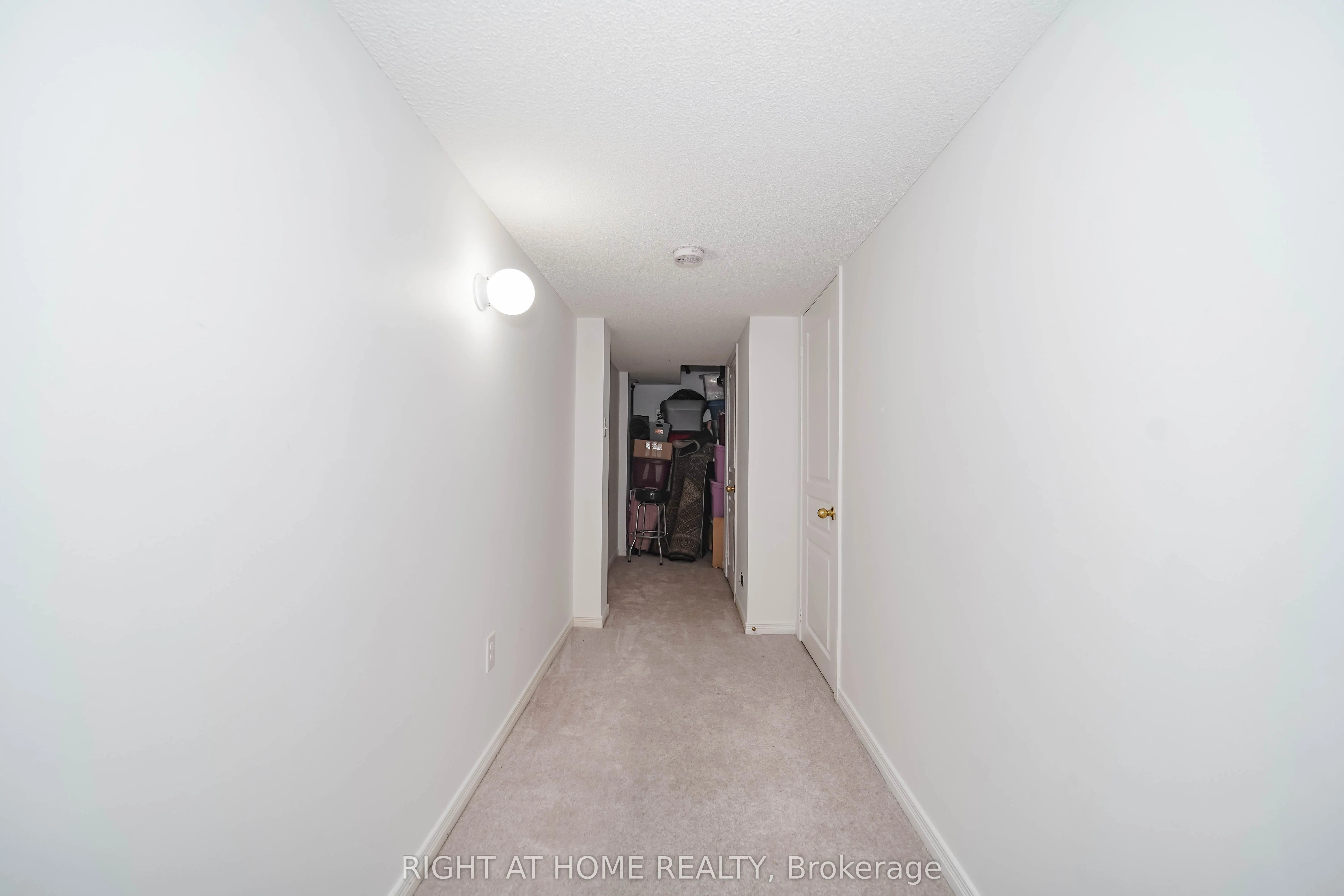 48 Curran Hall Crescent