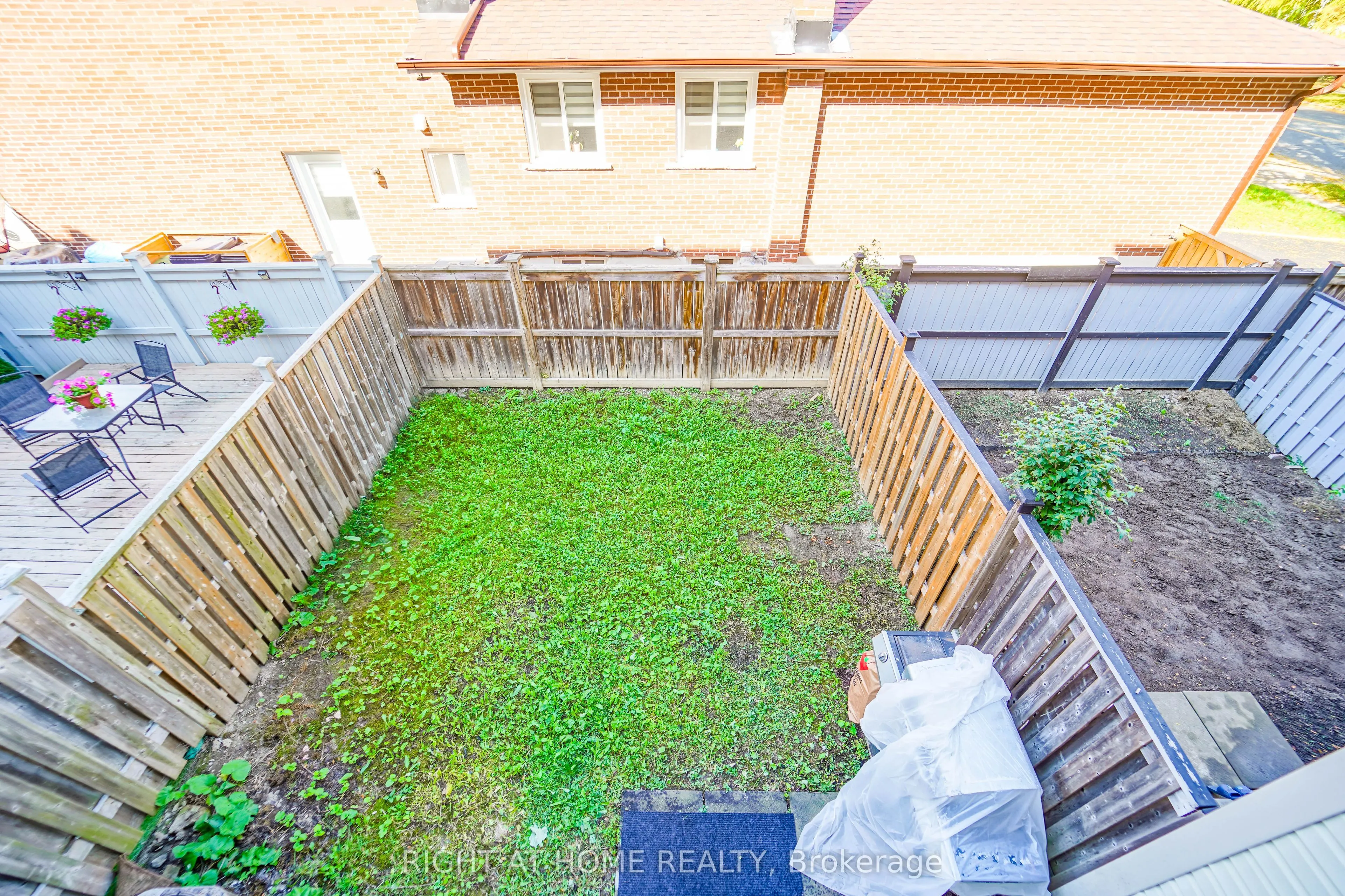 48 Curran Hall Crescent