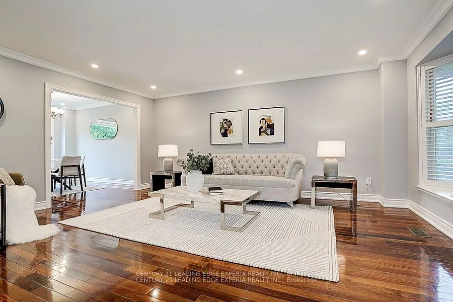 108 Collingsbrook Boulevard