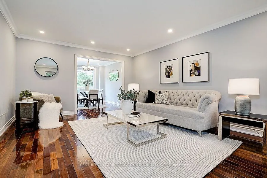108 Collingsbrook Boulevard