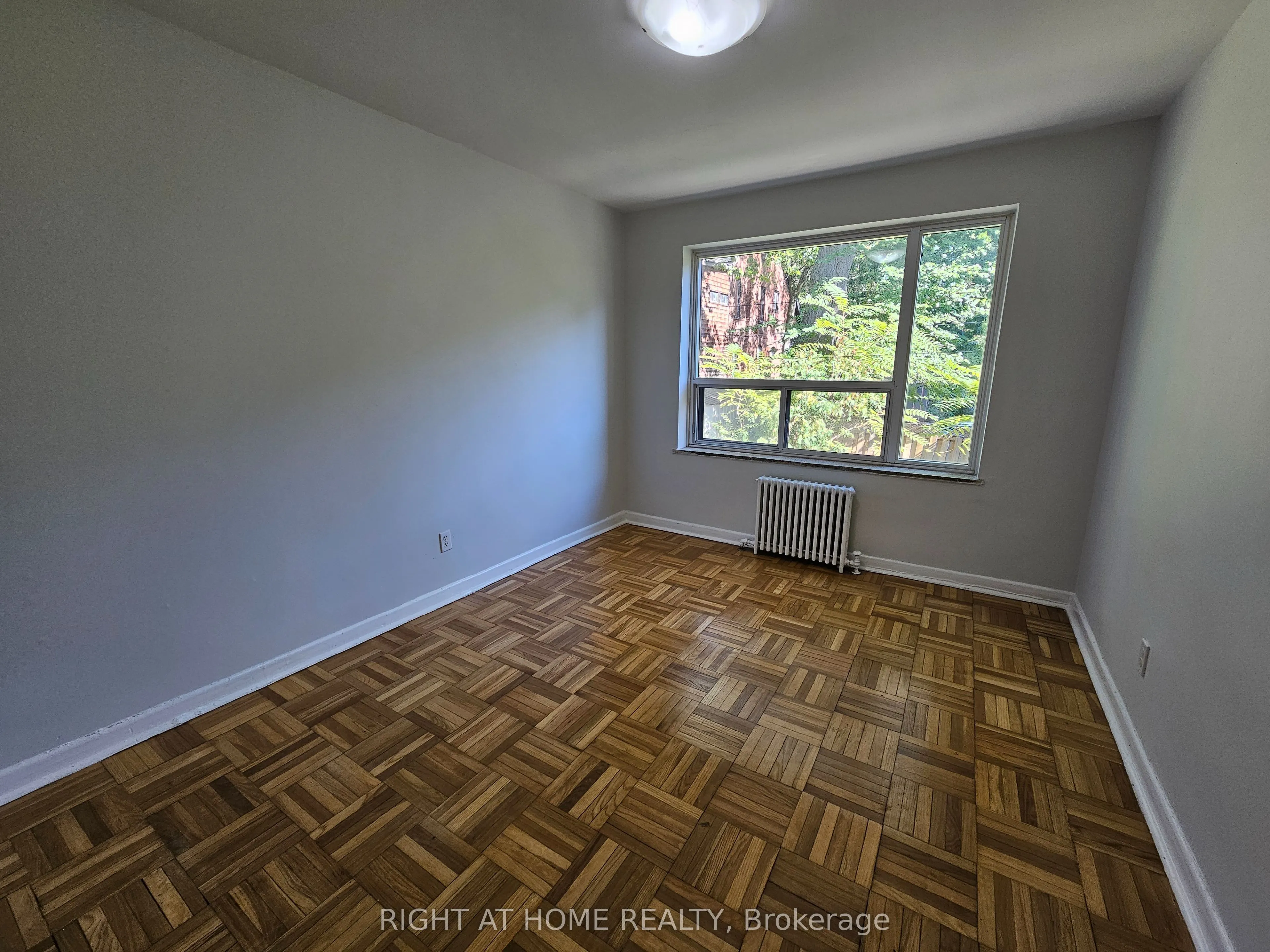 20 Cosburn Avenue, #207