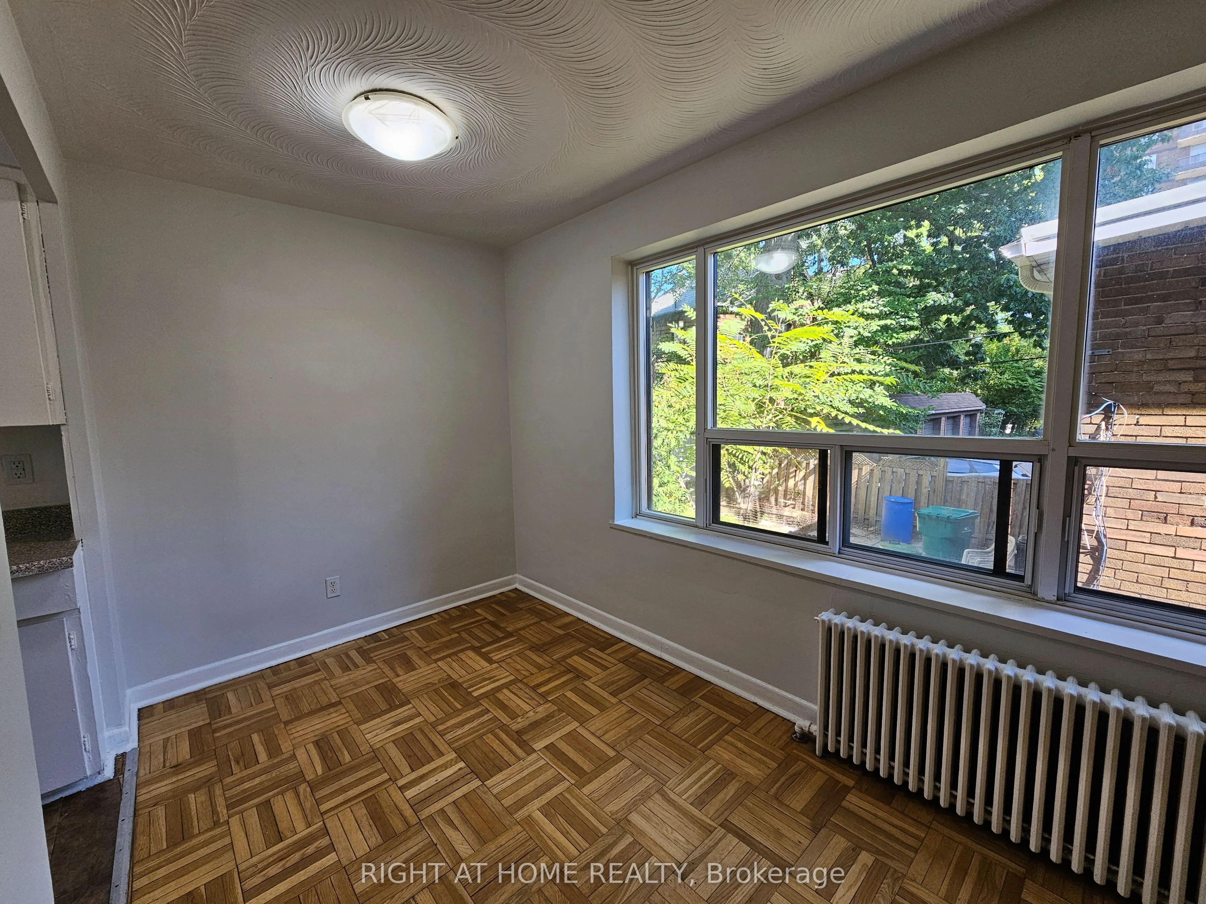 20 Cosburn Avenue, #207