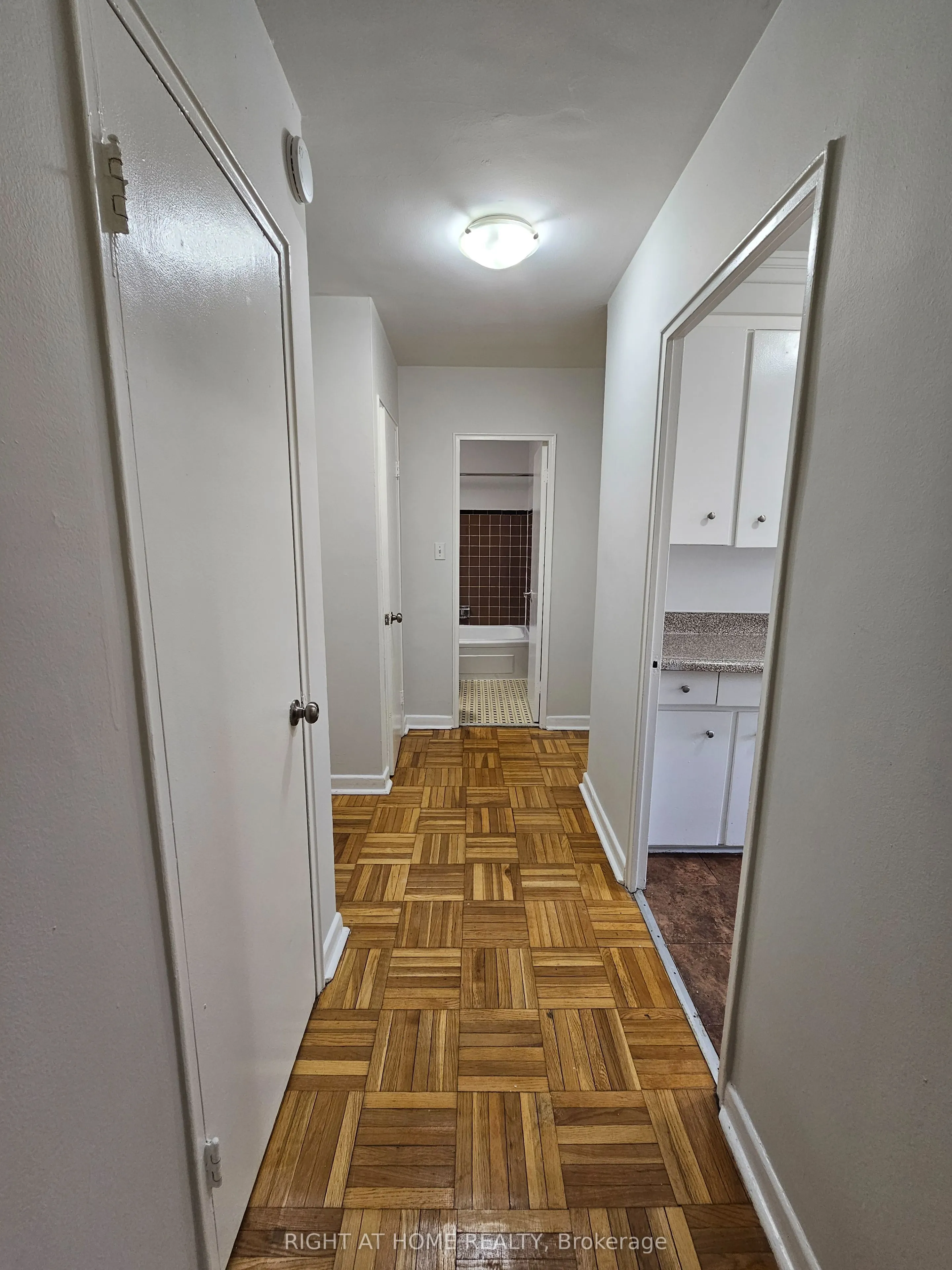 20 Cosburn Avenue, #207