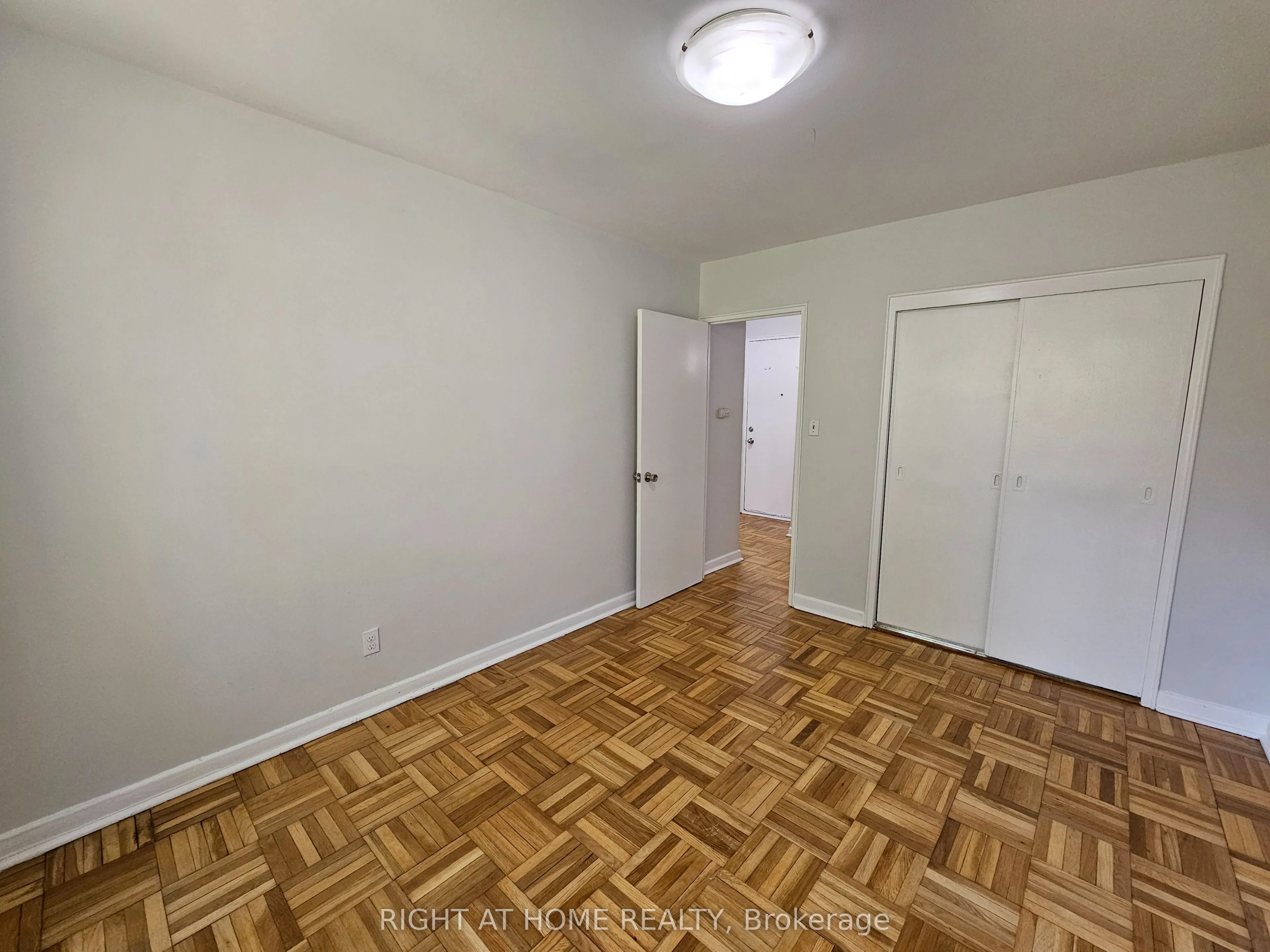 20 Cosburn Avenue, #207