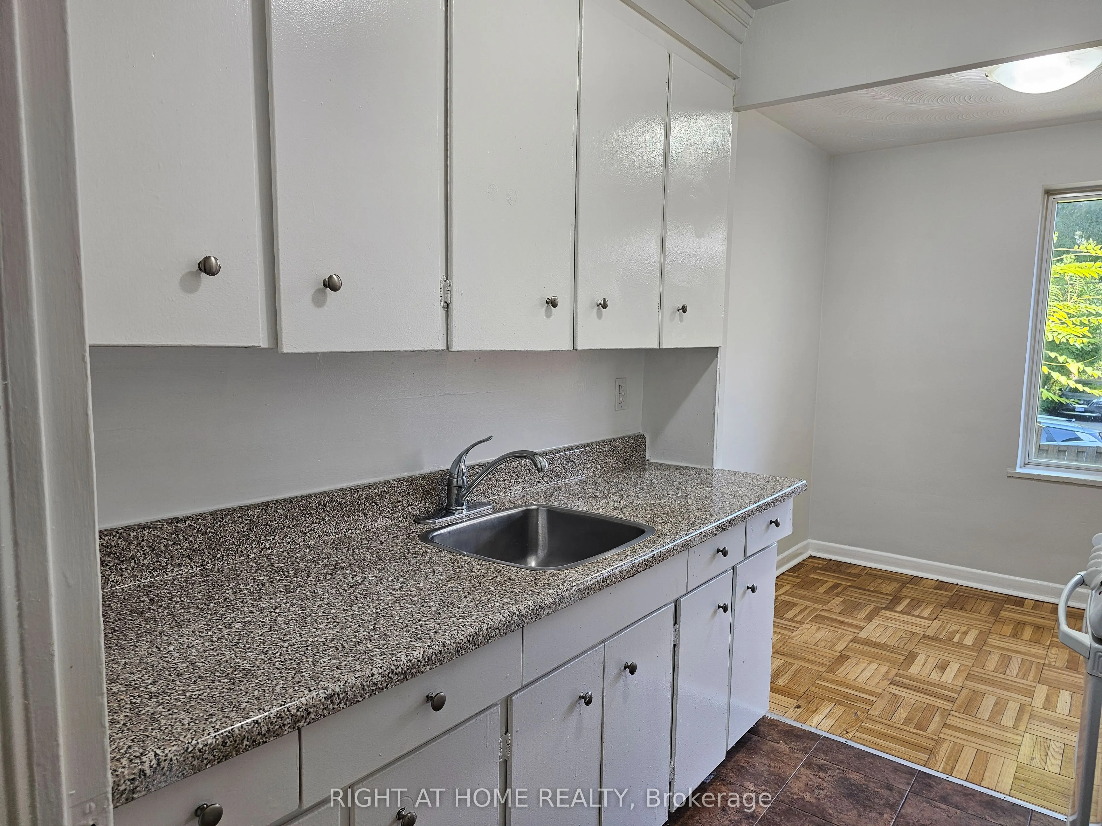 20 Cosburn Avenue, #207