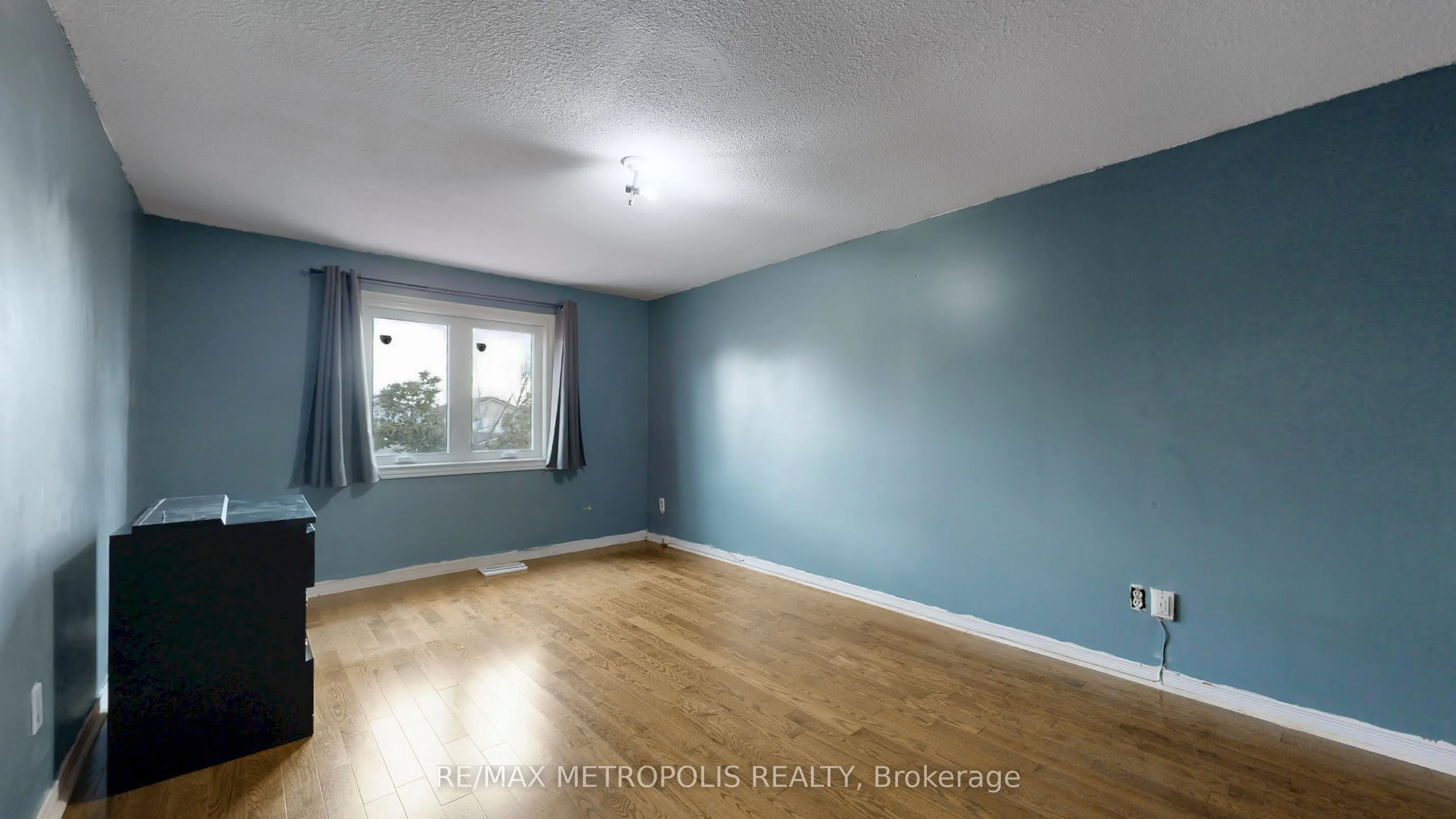 61 Horseshoe Crescent, #Main
