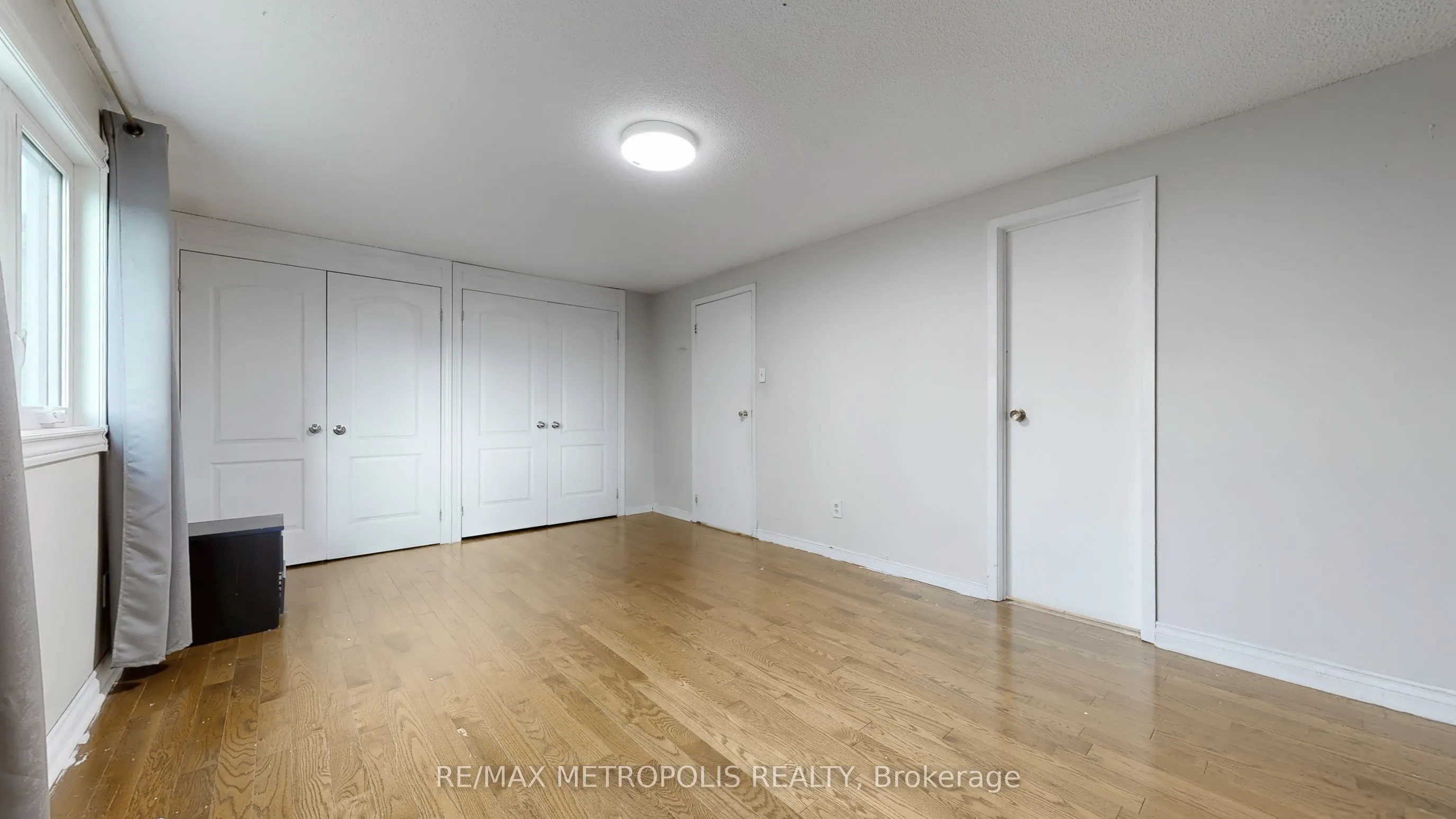 61 Horseshoe Crescent, #Main