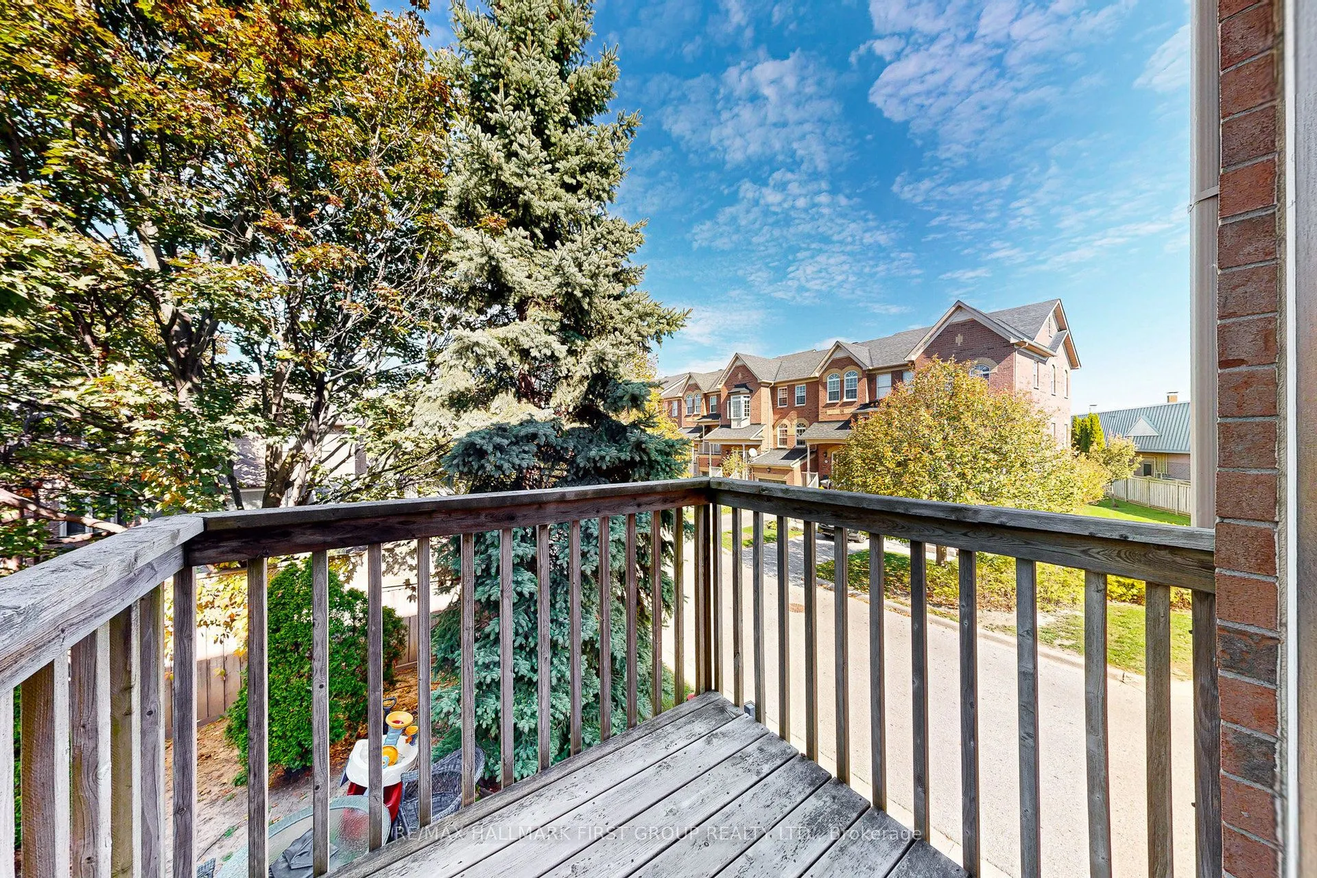 575 Steeple Hill