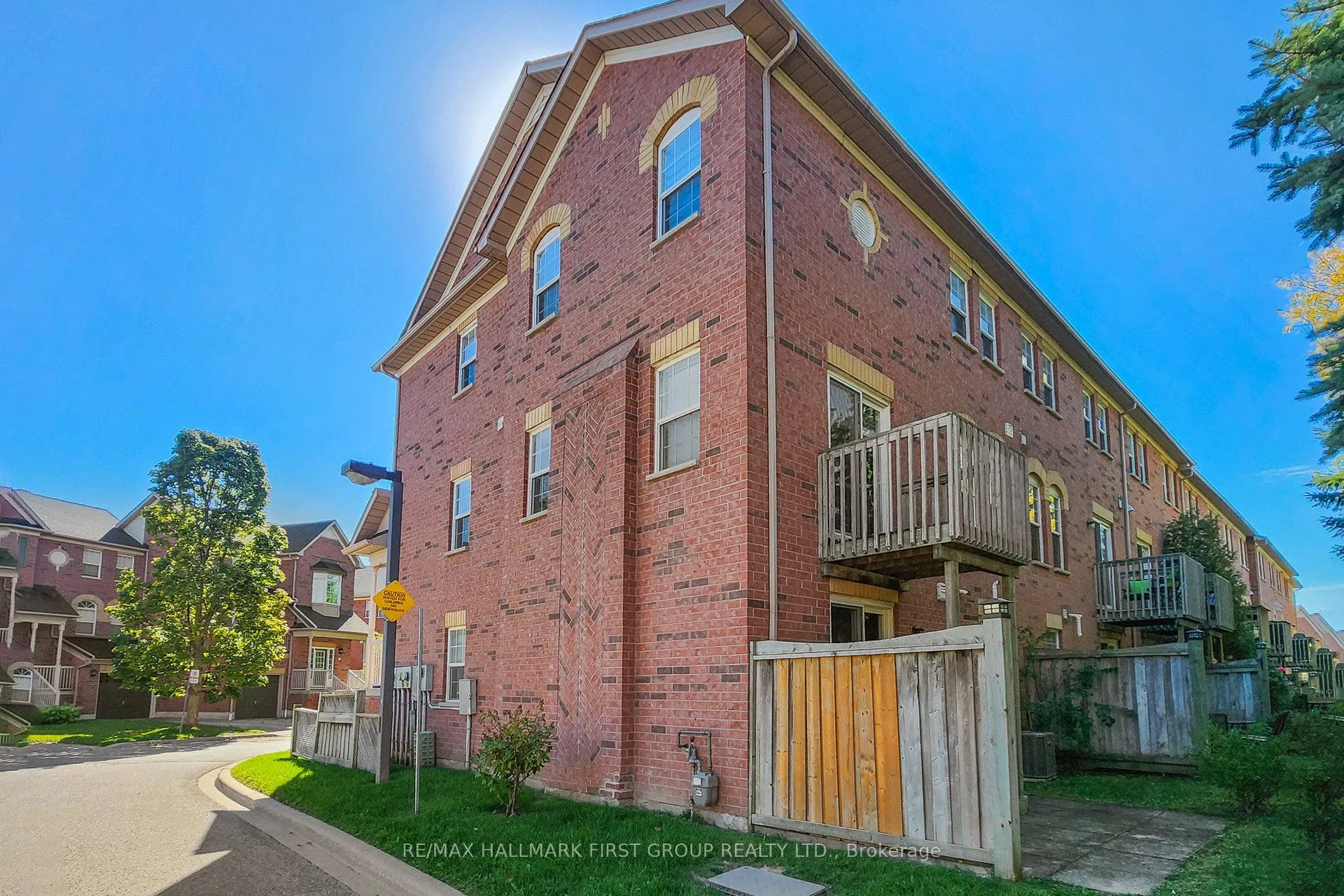 575 Steeple Hill
