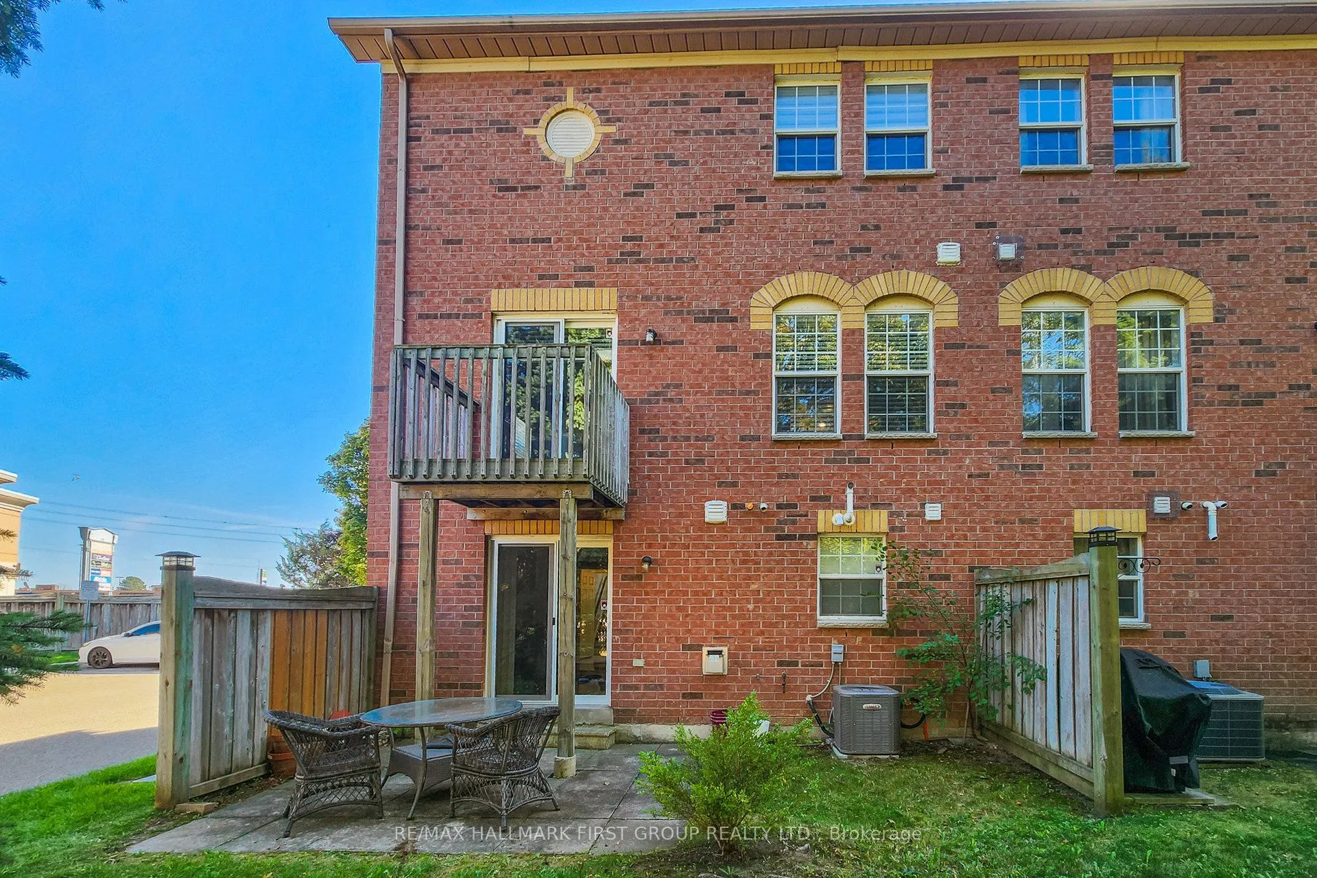 575 Steeple Hill