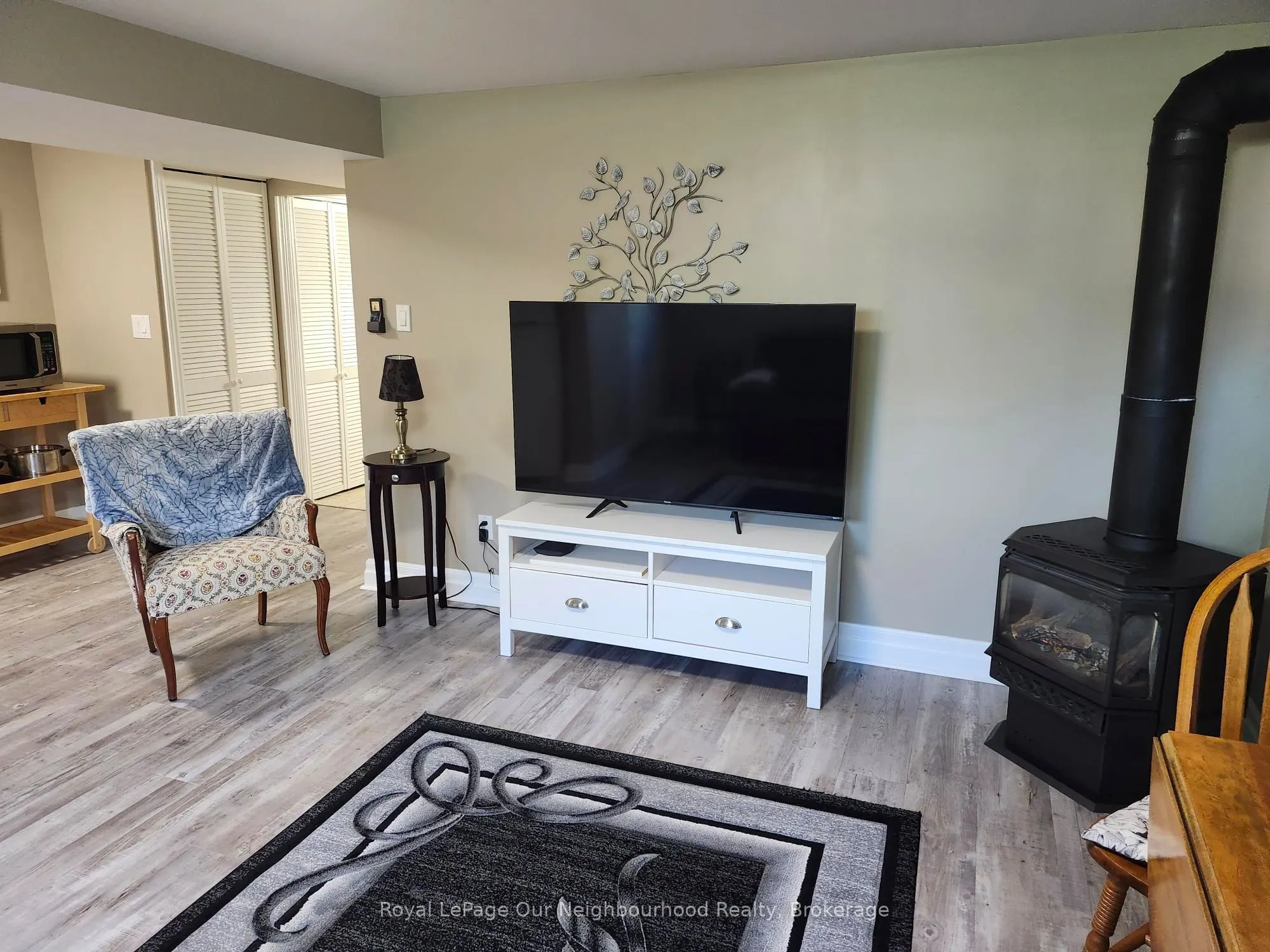 21 Sunset Road, #Lower