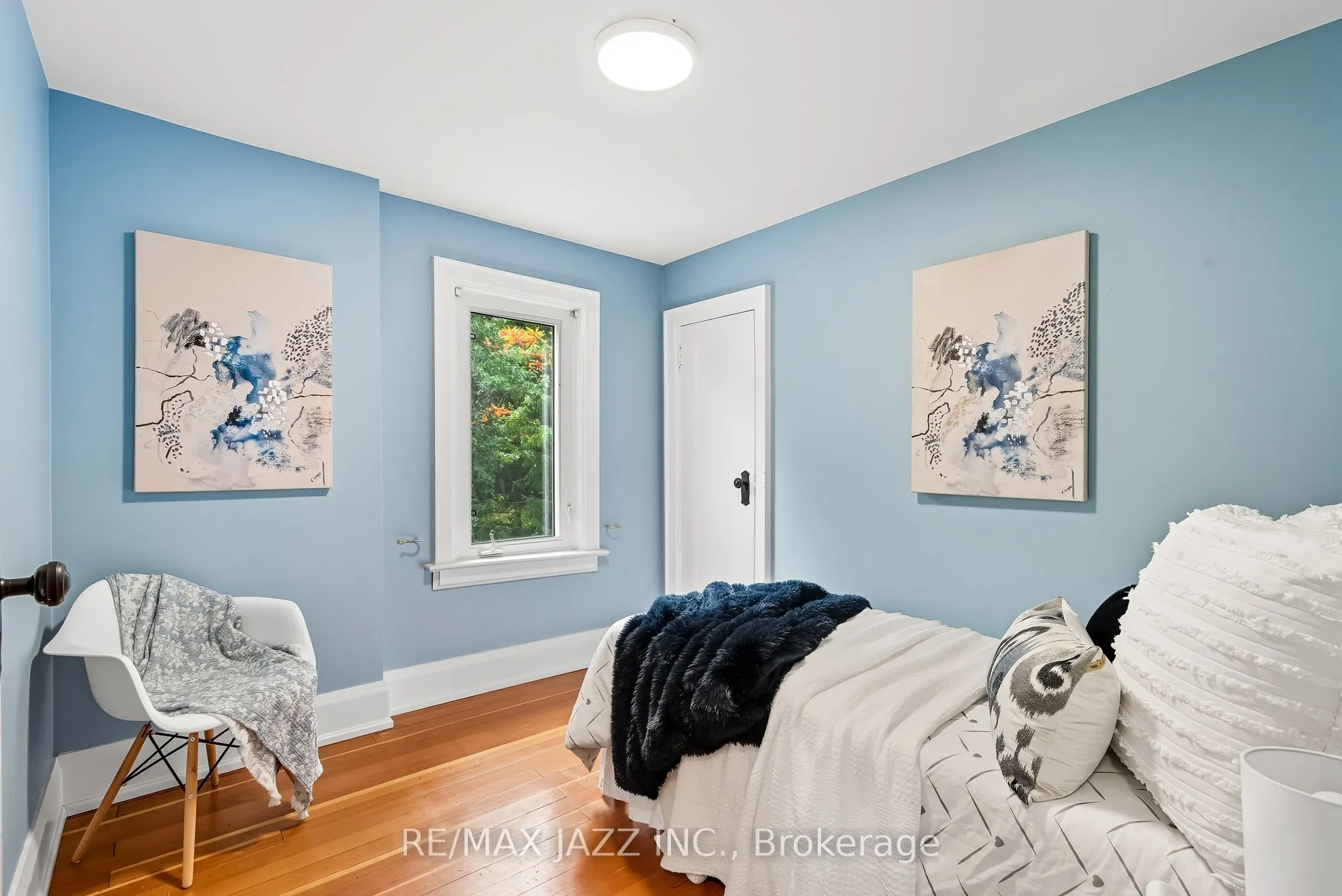 73 Columbus Road E