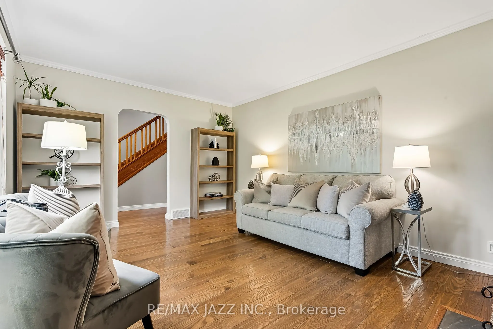 73 Columbus Road E