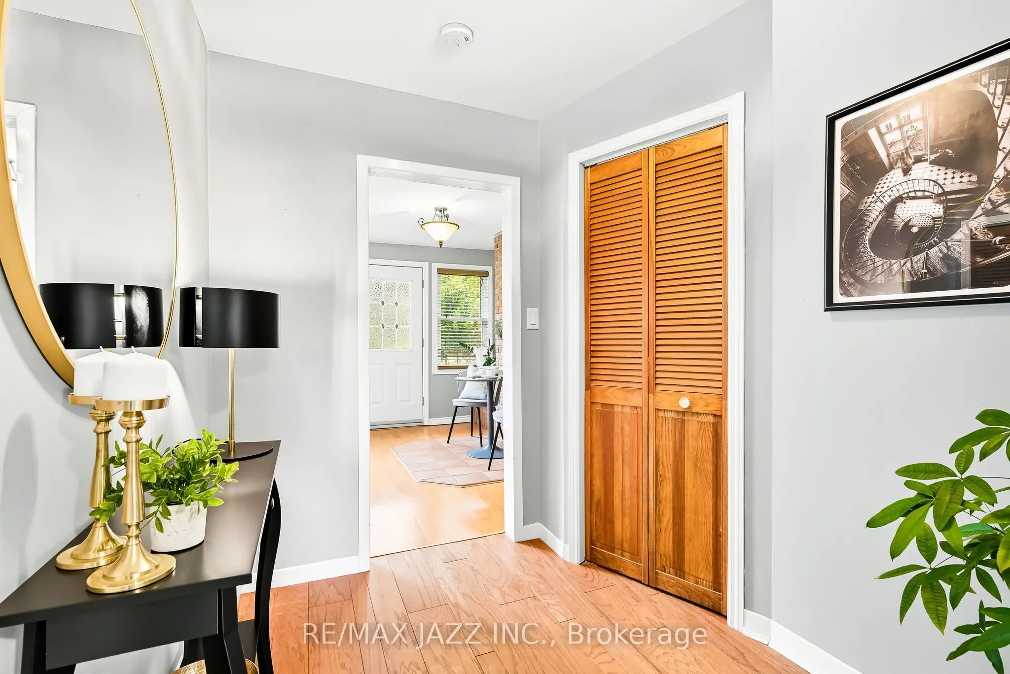 73 Columbus Road E