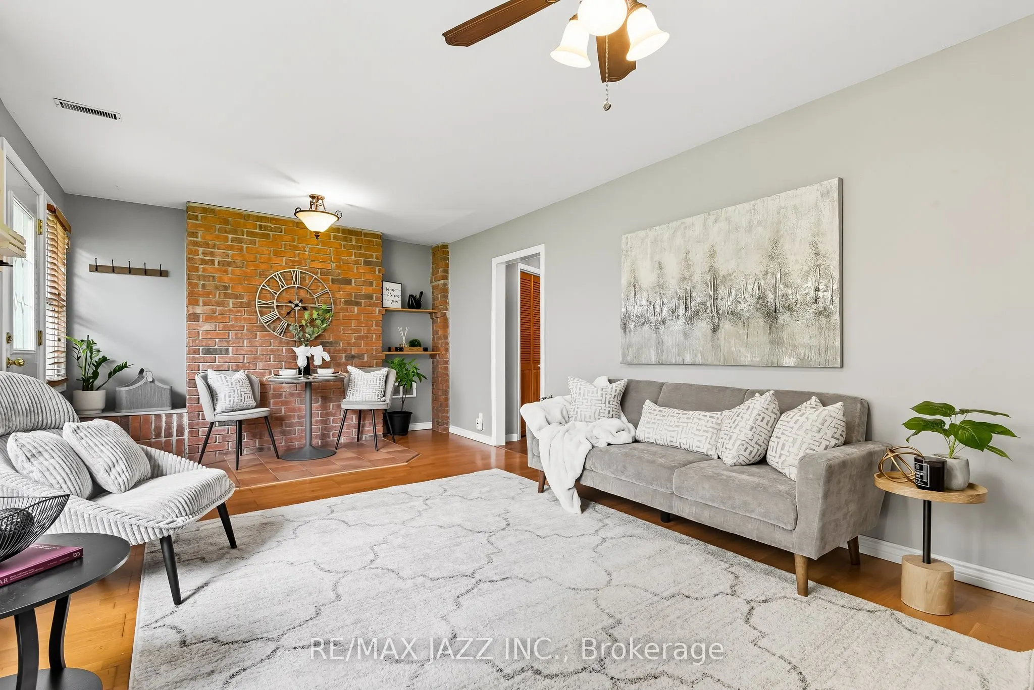 73 Columbus Road E