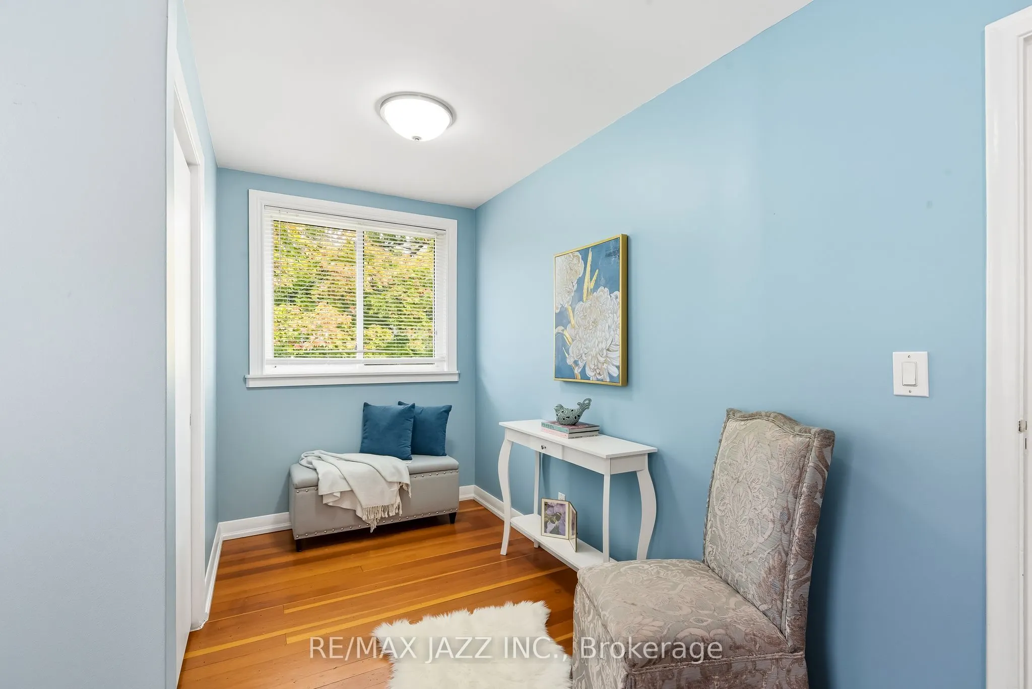 73 Columbus Road E