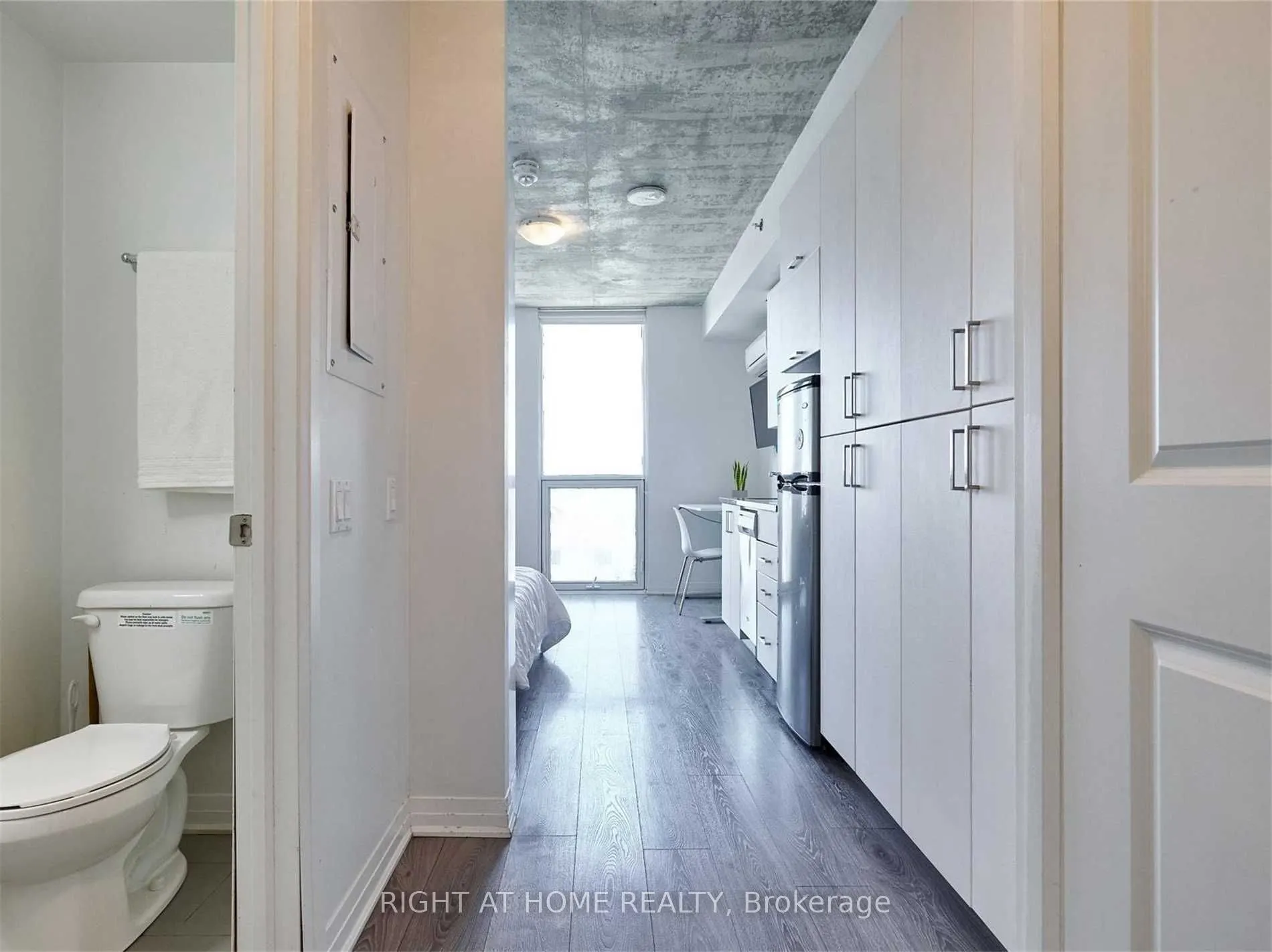 1900 Simcoe Street, #603