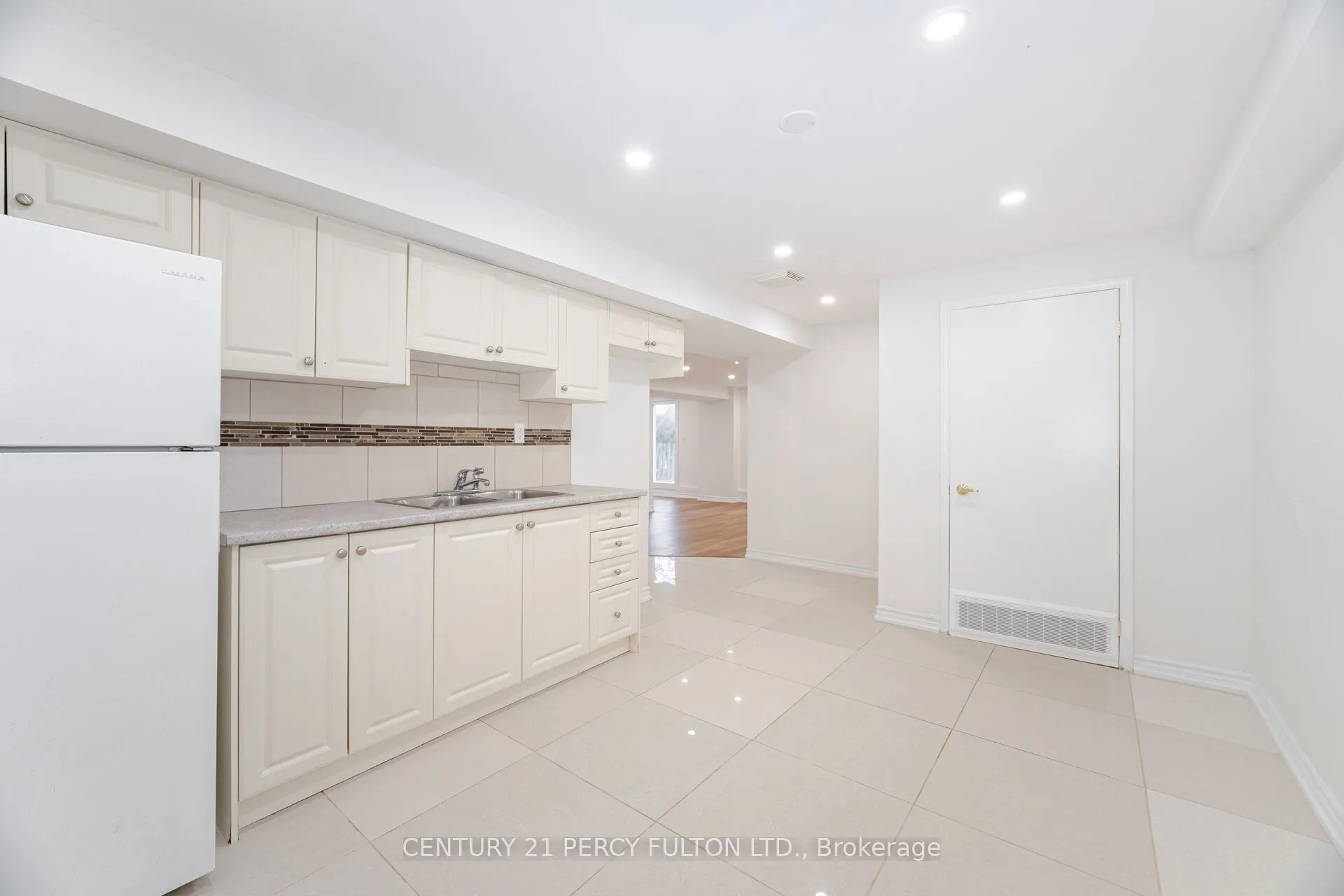 22 Lowder Place