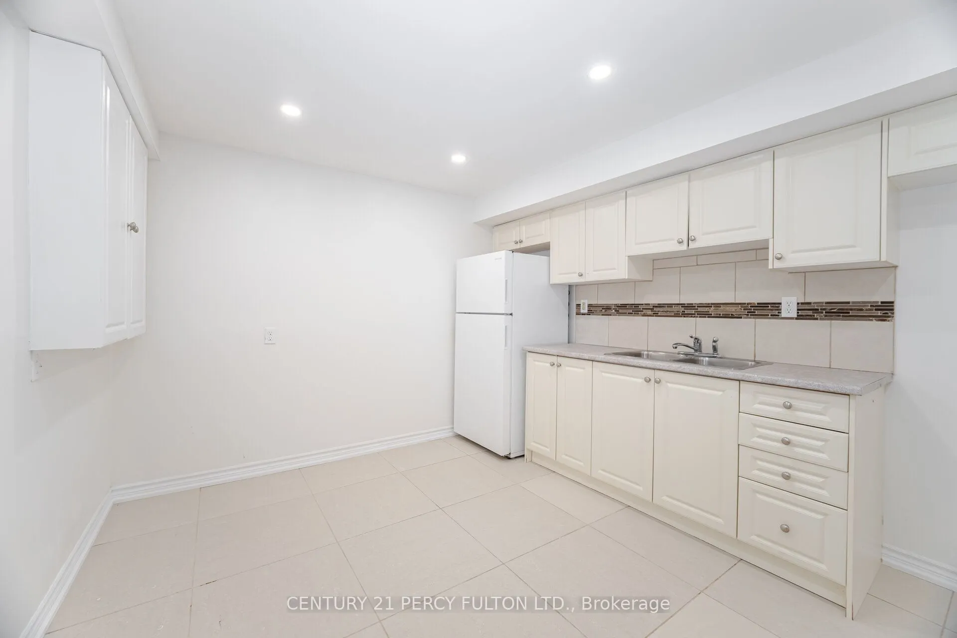22 Lowder Place