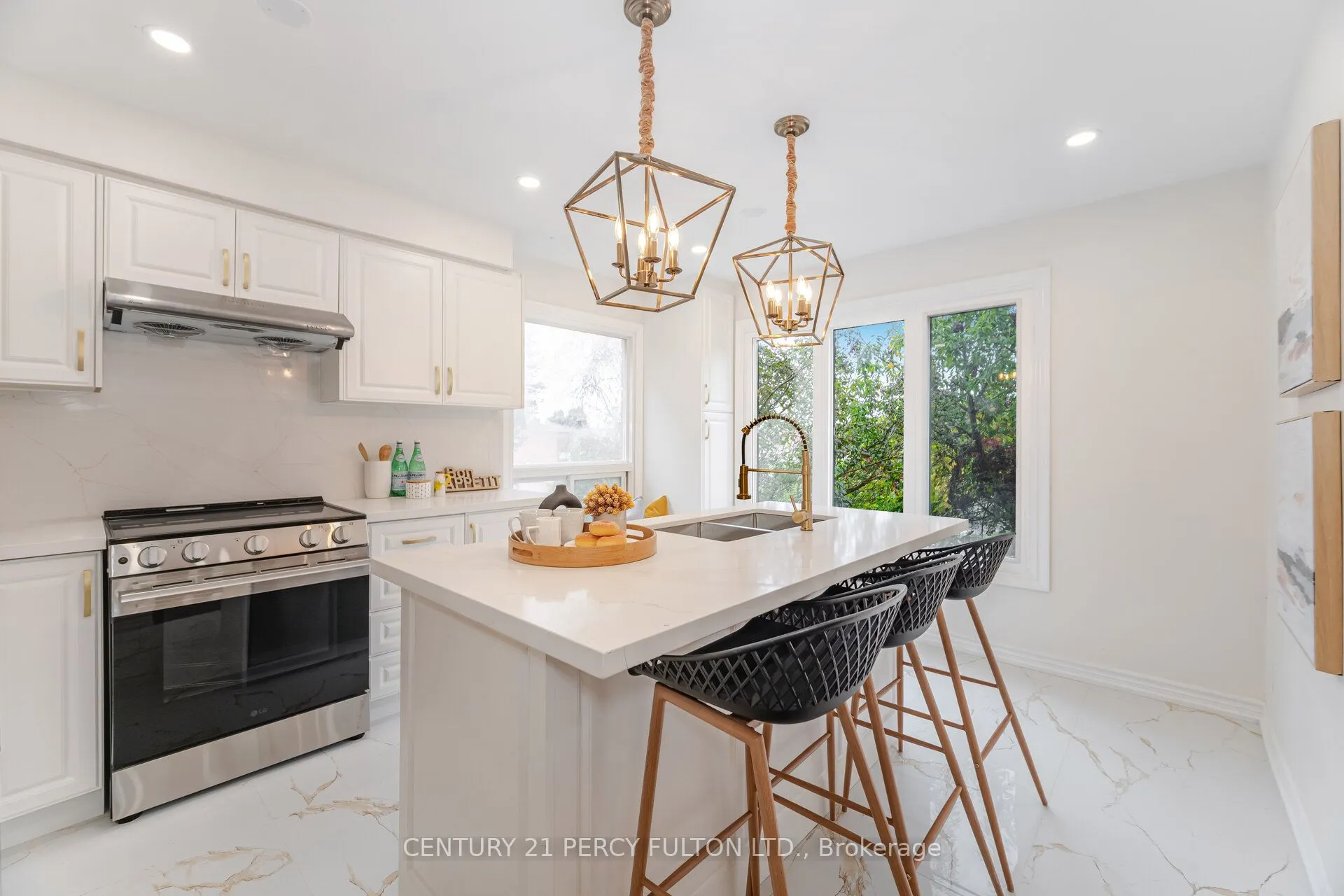 22 Lowder Place