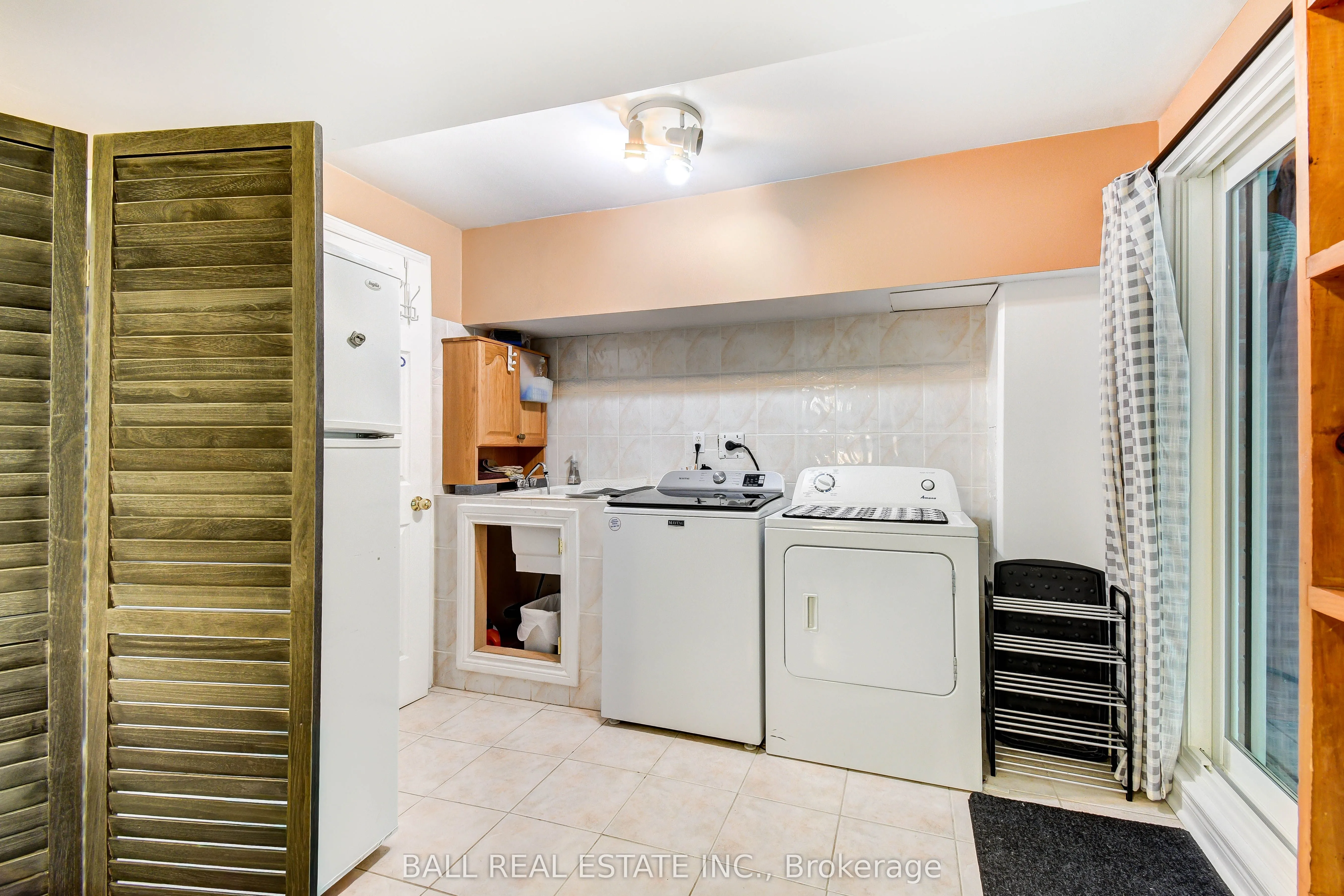 1720 Woodgate Trail