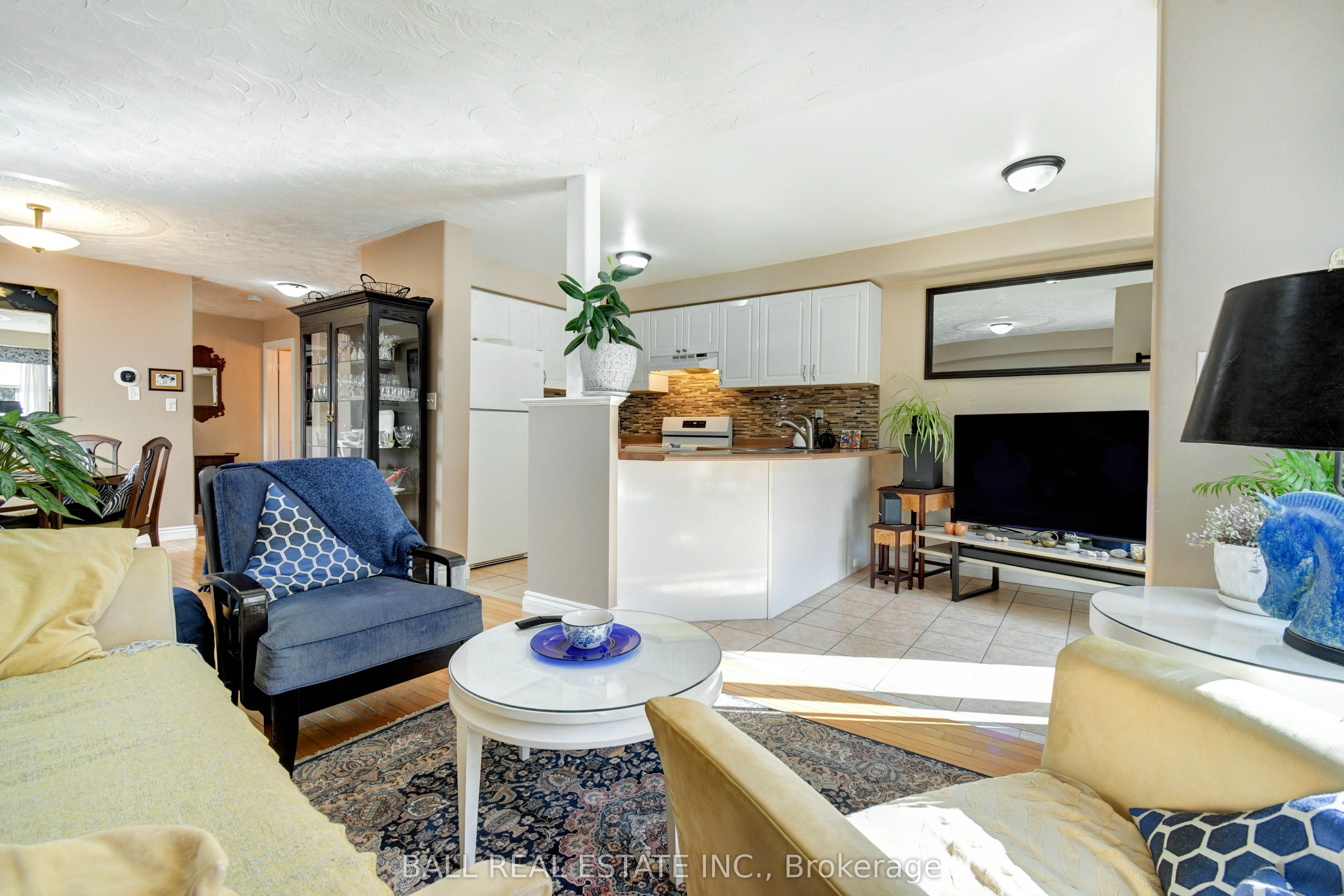 1720 Woodgate Trail