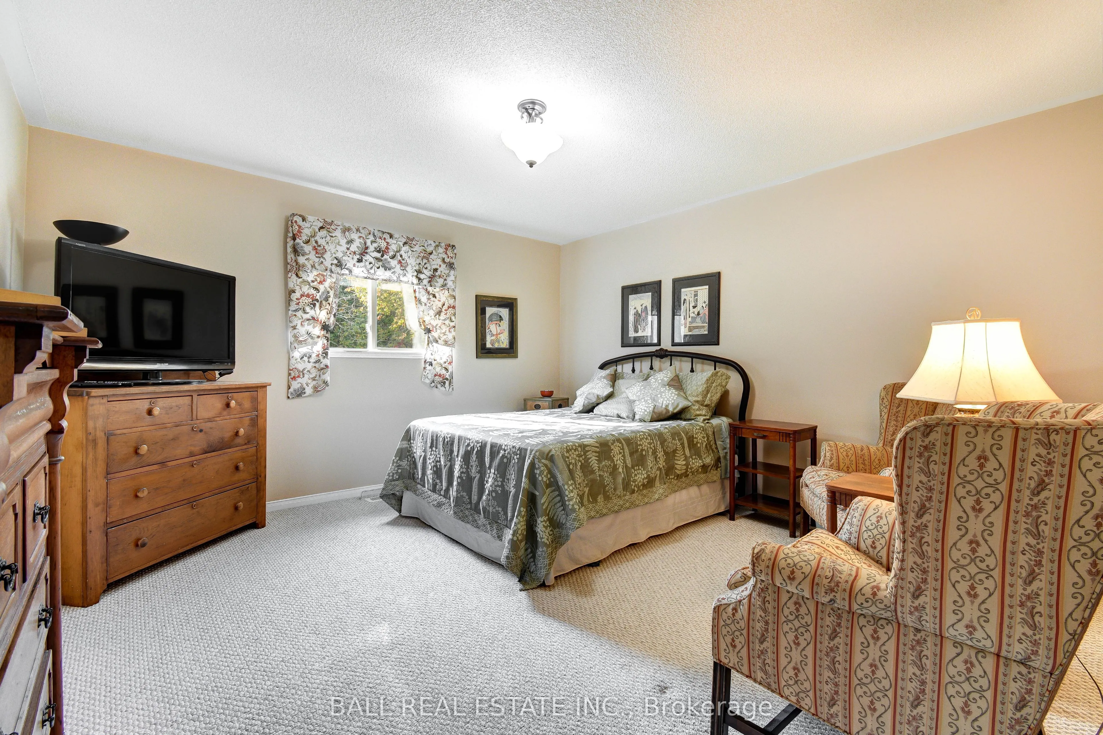1720 Woodgate Trail