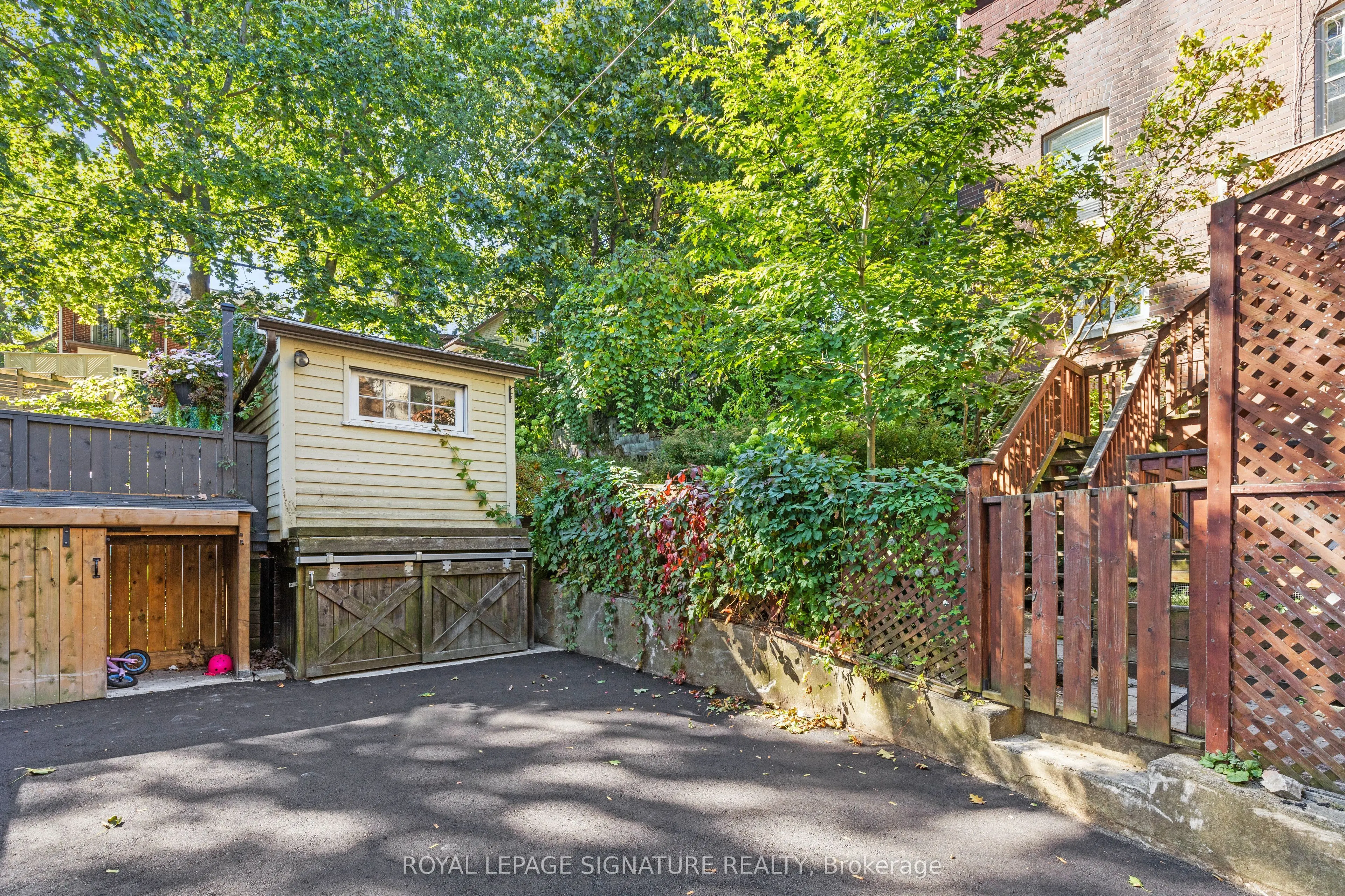 90 Neville Park Boulevard