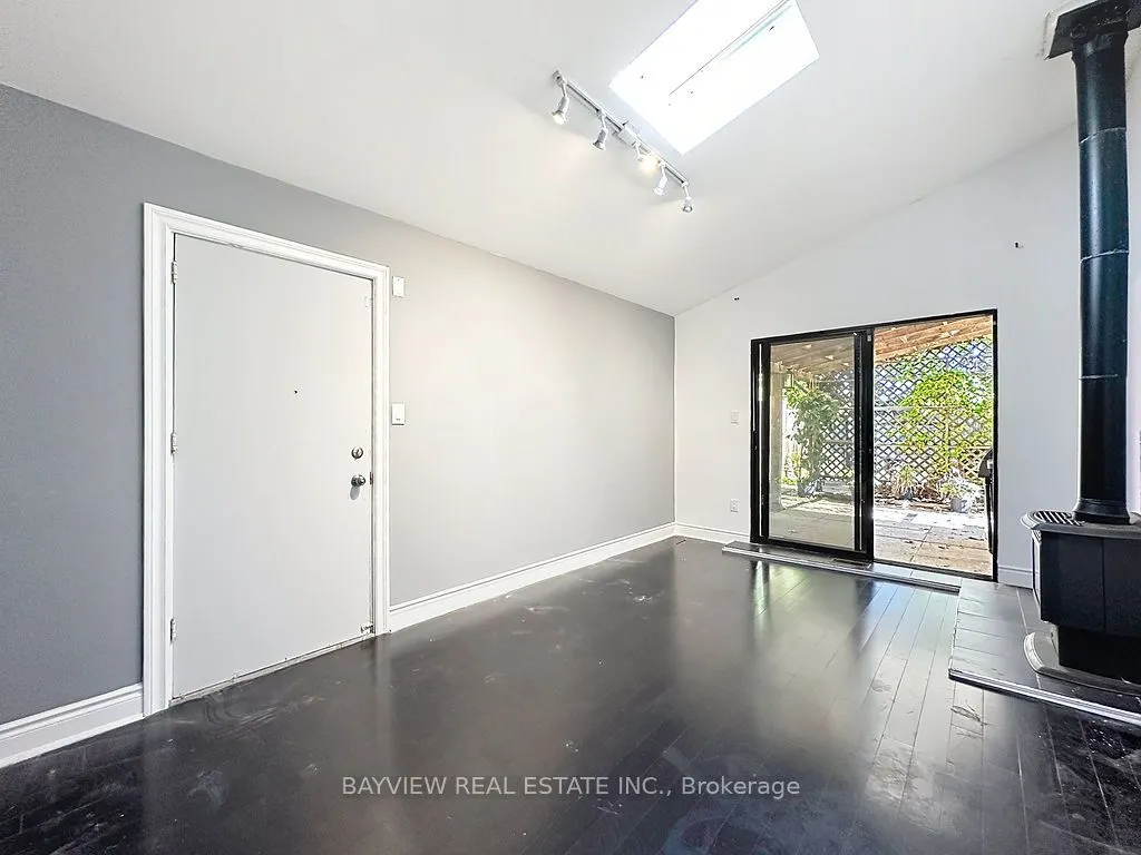 37 Princeway Drive