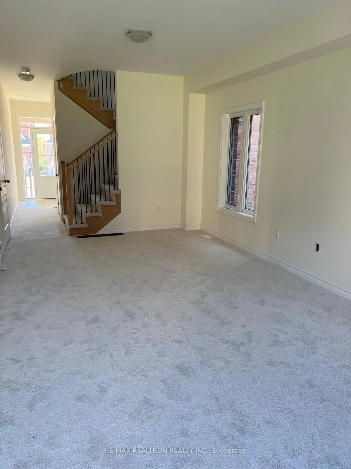 92 Robin Trail