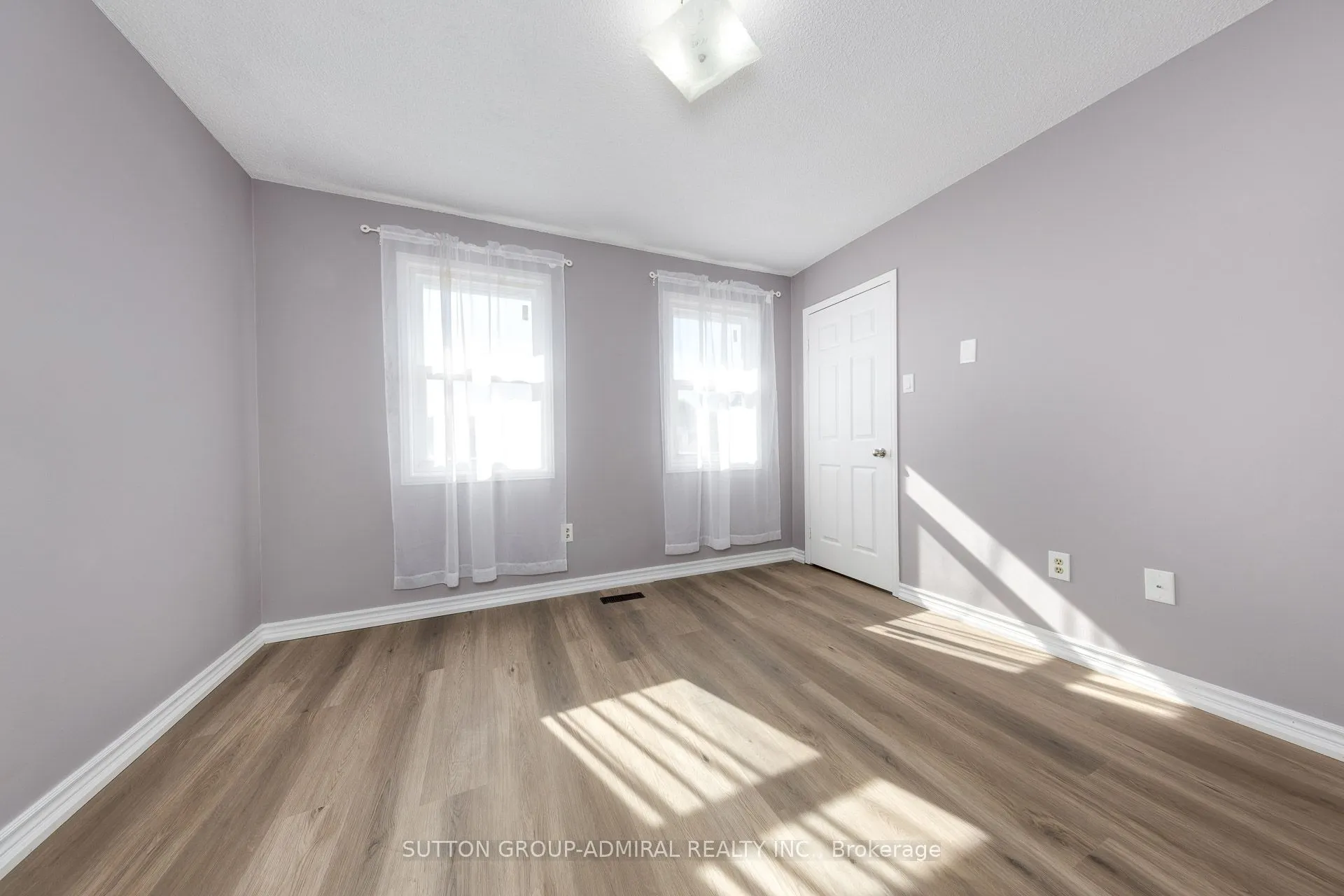 46 Canmore Boulevard