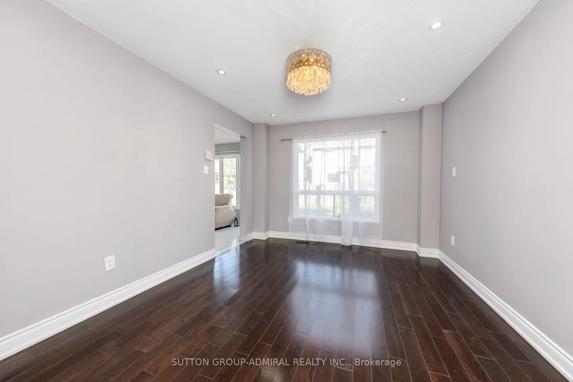 46 Canmore Boulevard