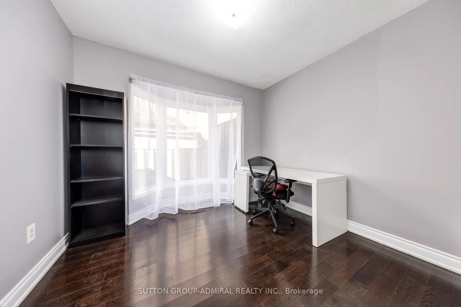 46 Canmore Boulevard