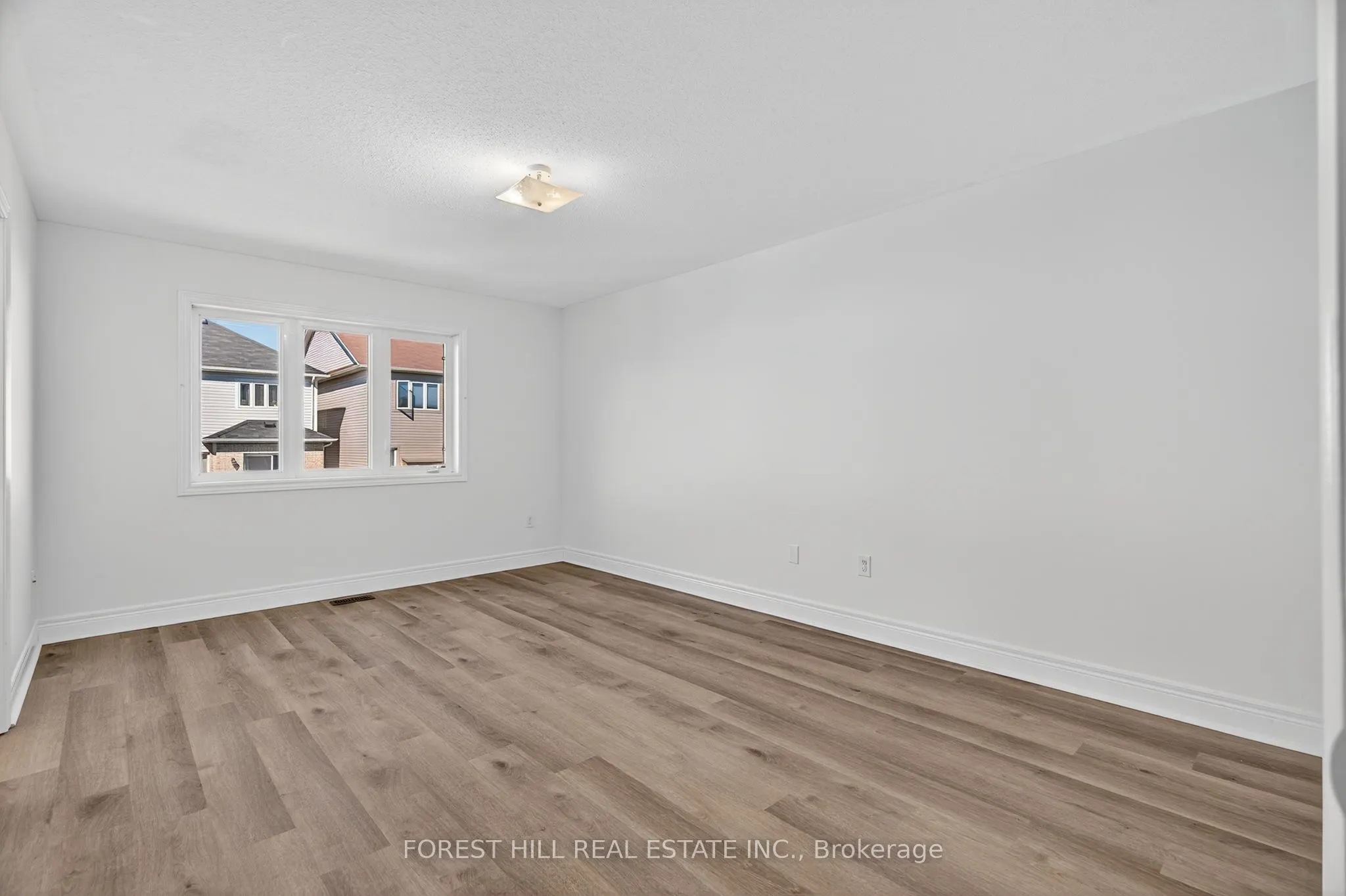 14 Dewell Crescent