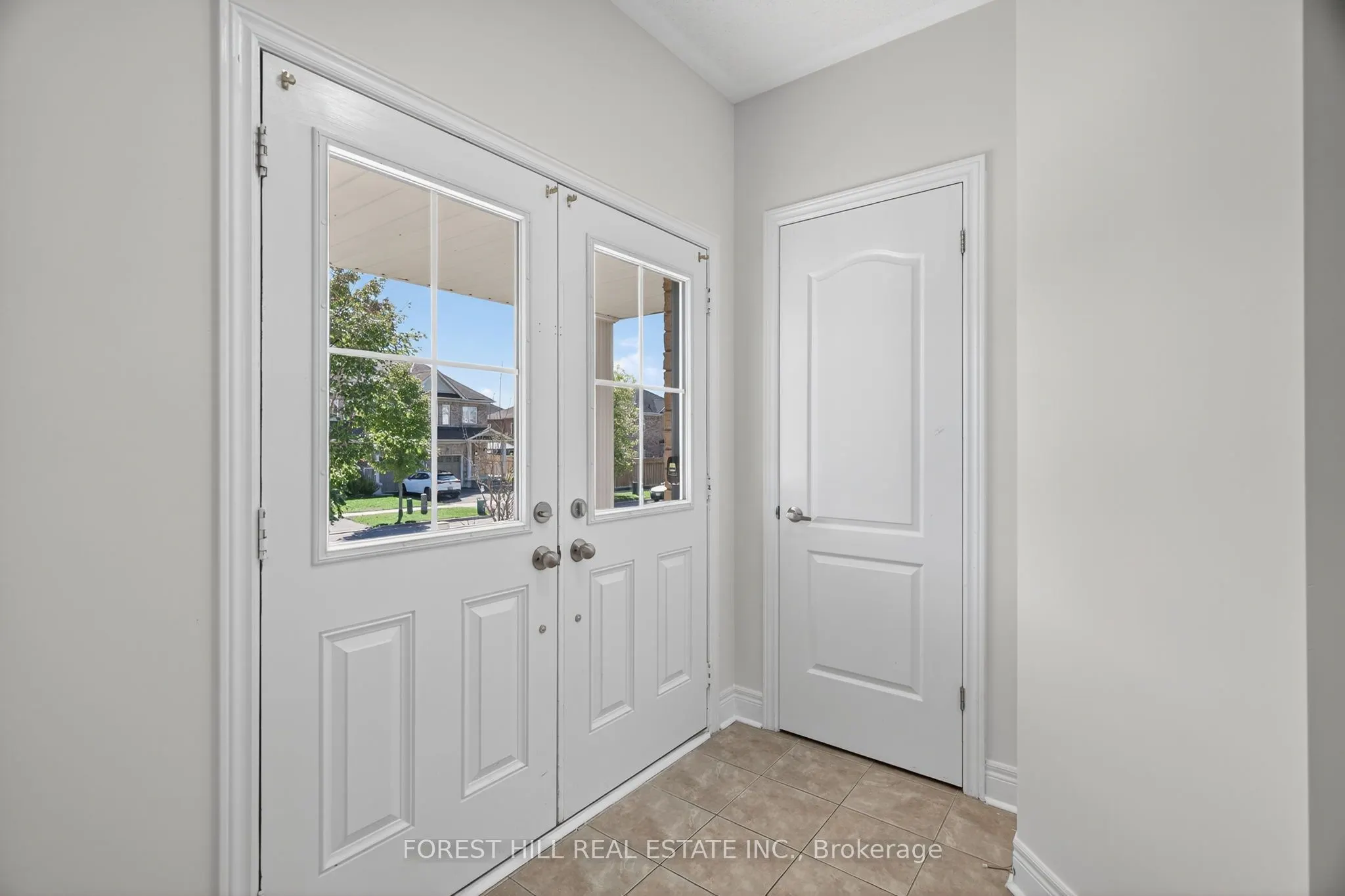 14 Dewell Crescent