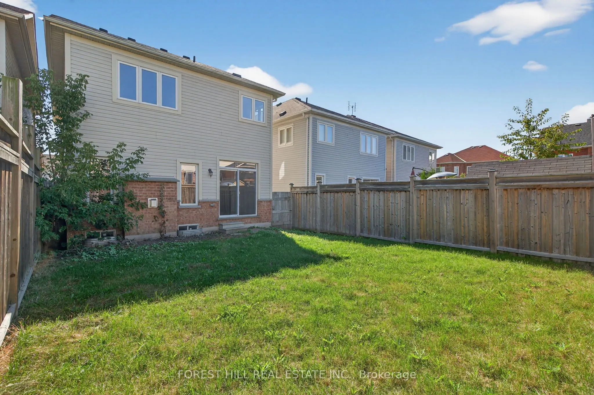 14 Dewell Crescent