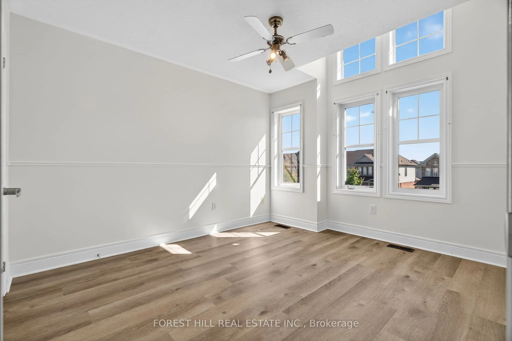 14 Dewell Crescent