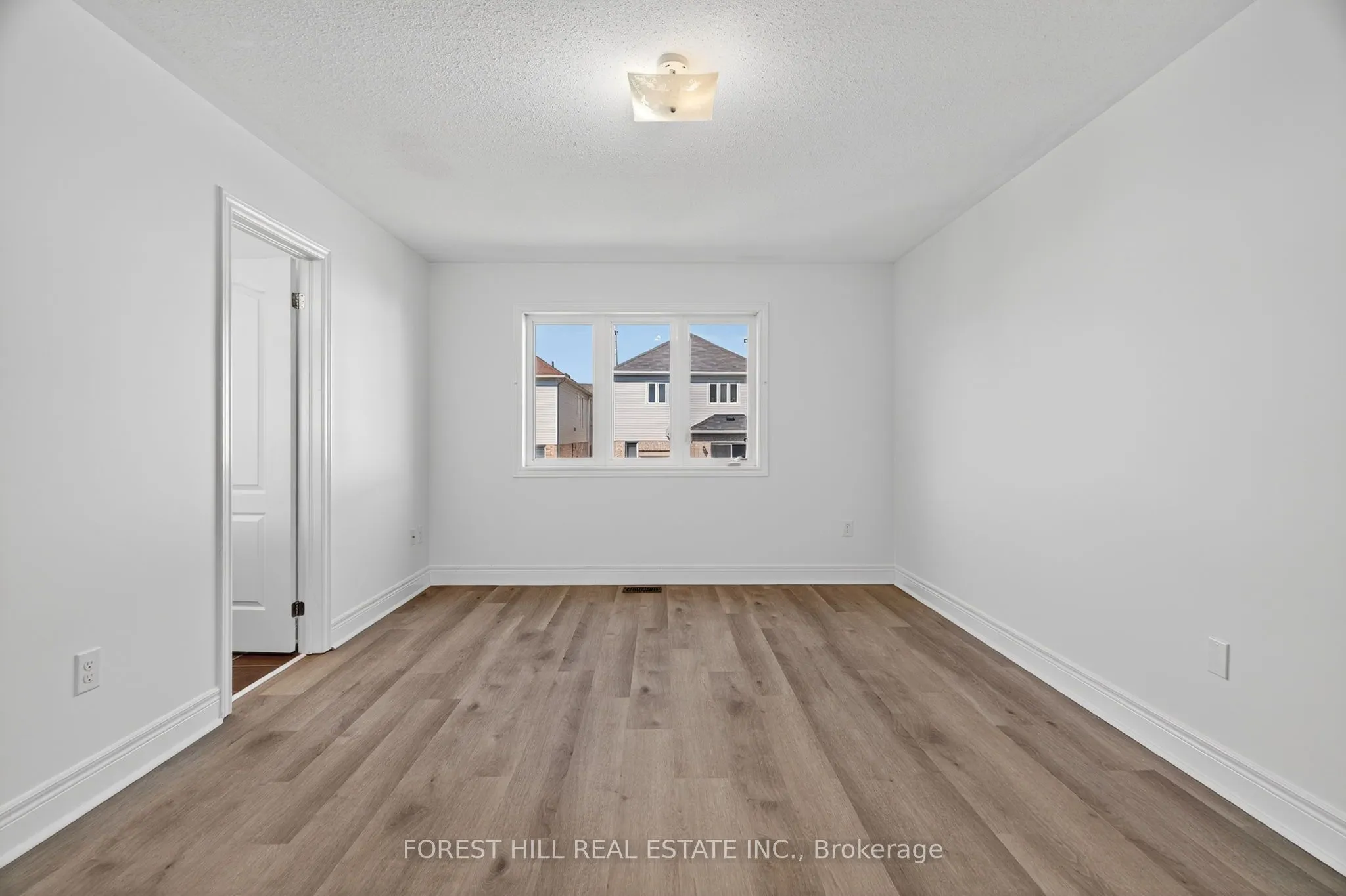 14 Dewell Crescent