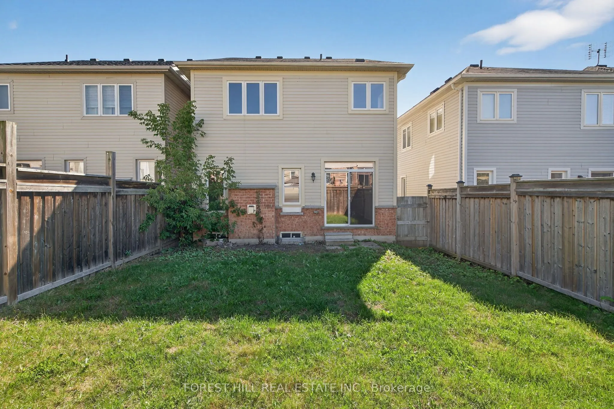 14 Dewell Crescent