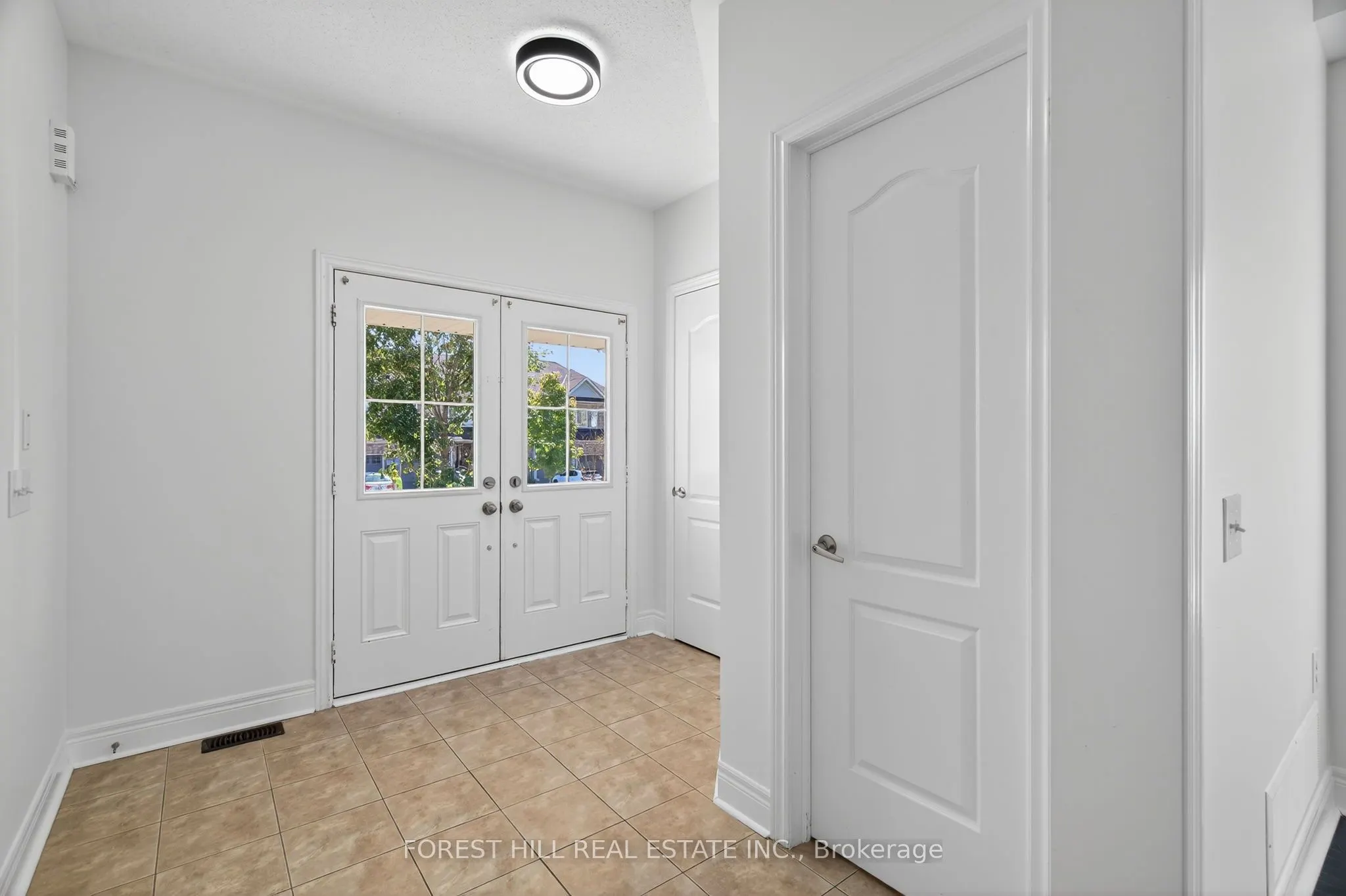 14 Dewell Crescent