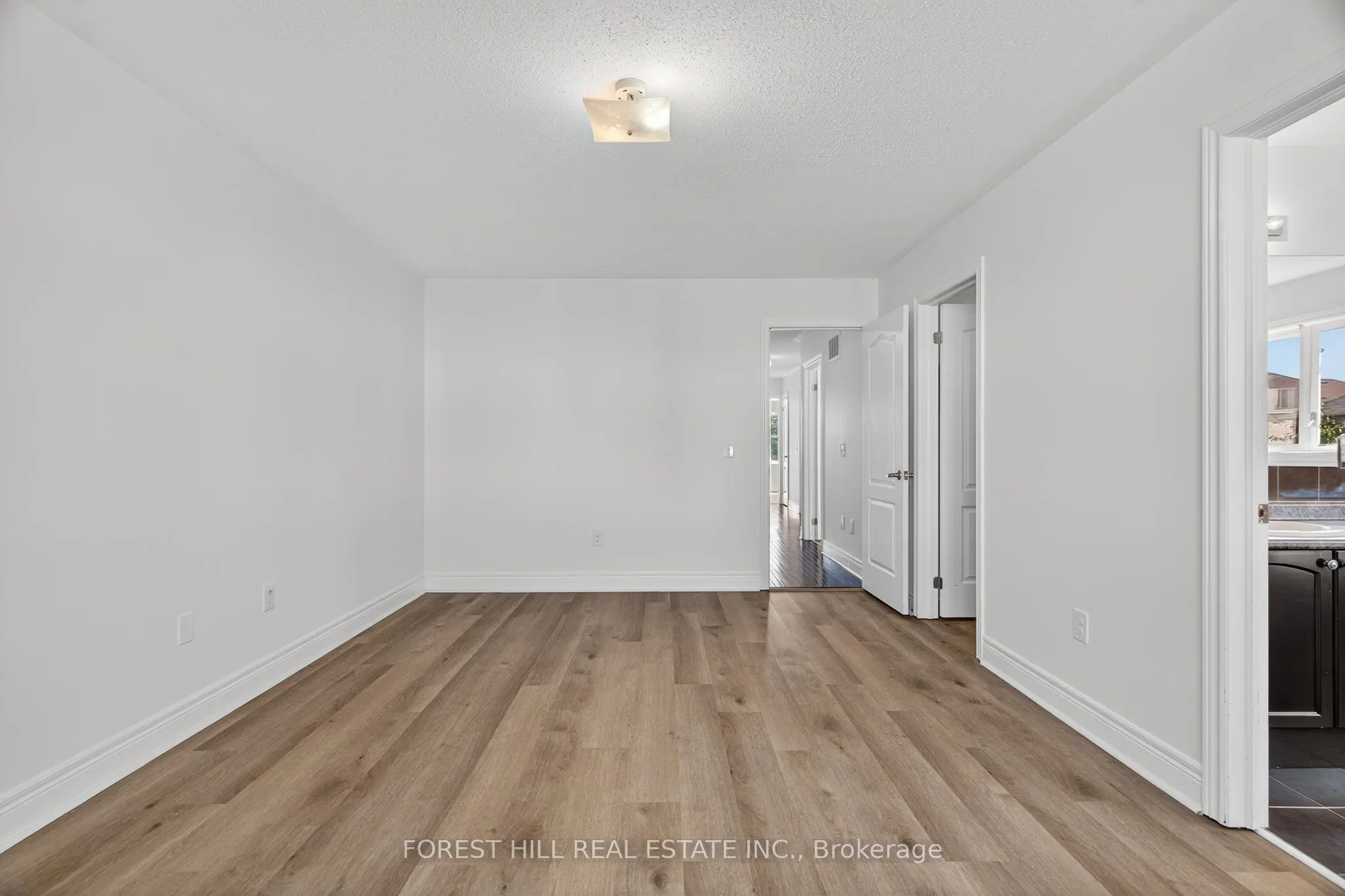 14 Dewell Crescent