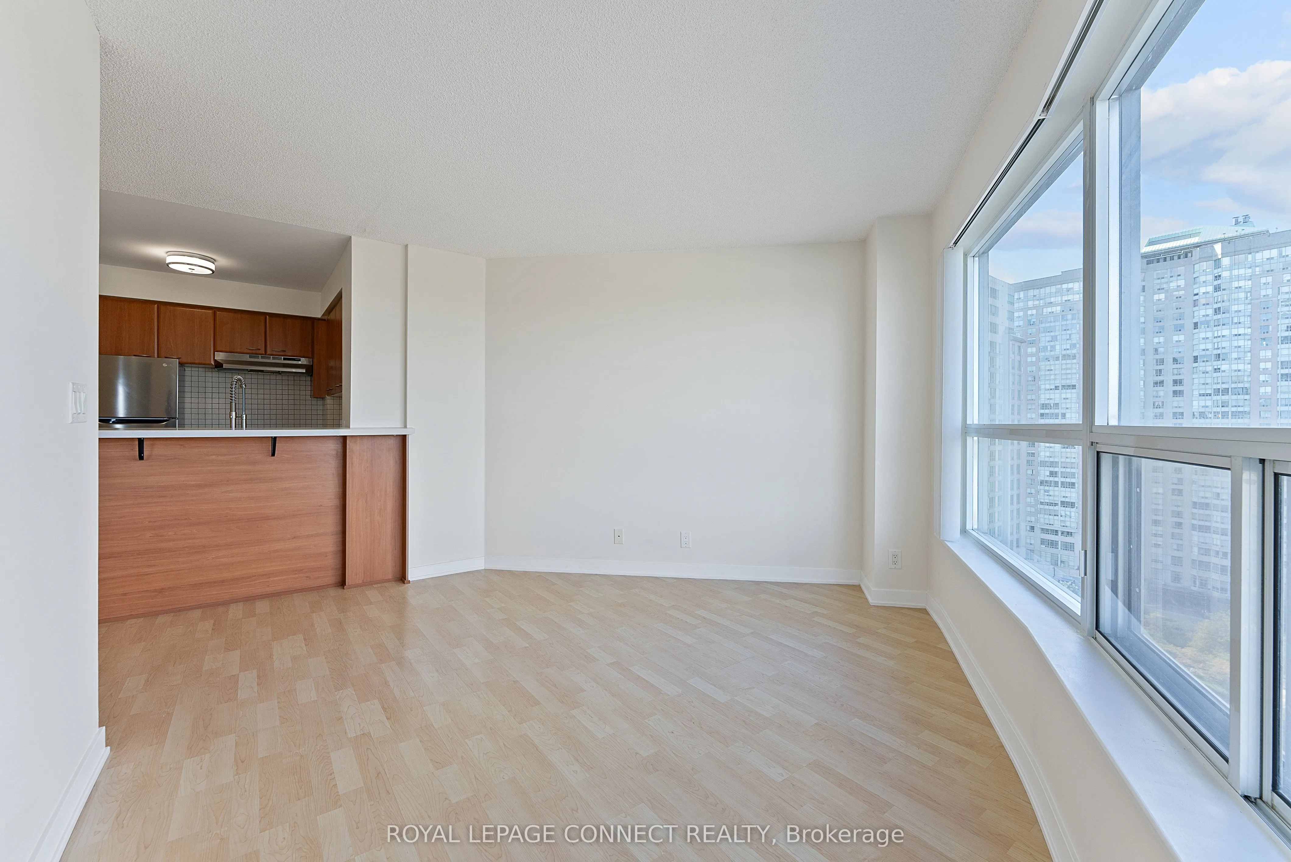 36 Lee Centre Drive, #1712