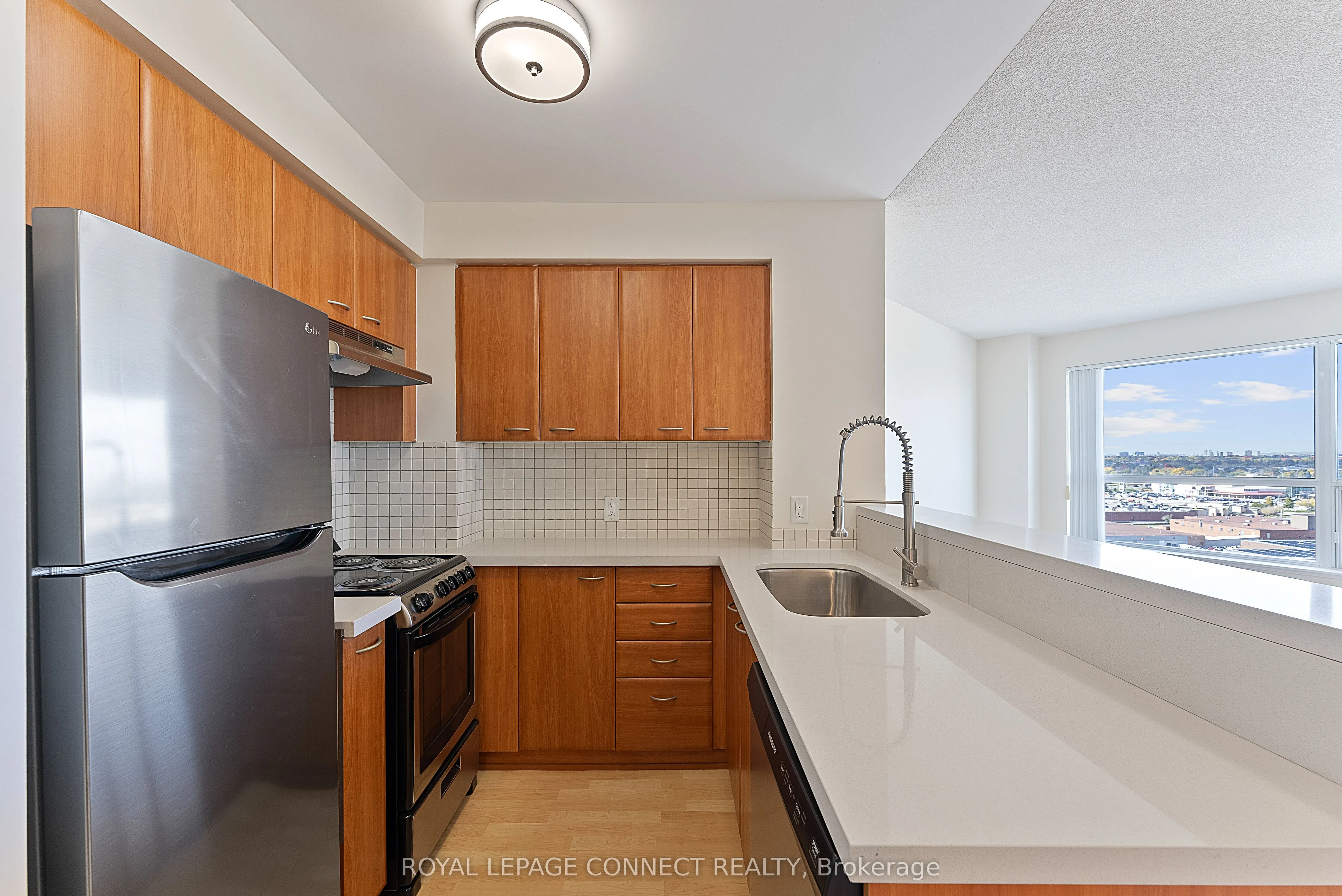 36 Lee Centre Drive, #1712