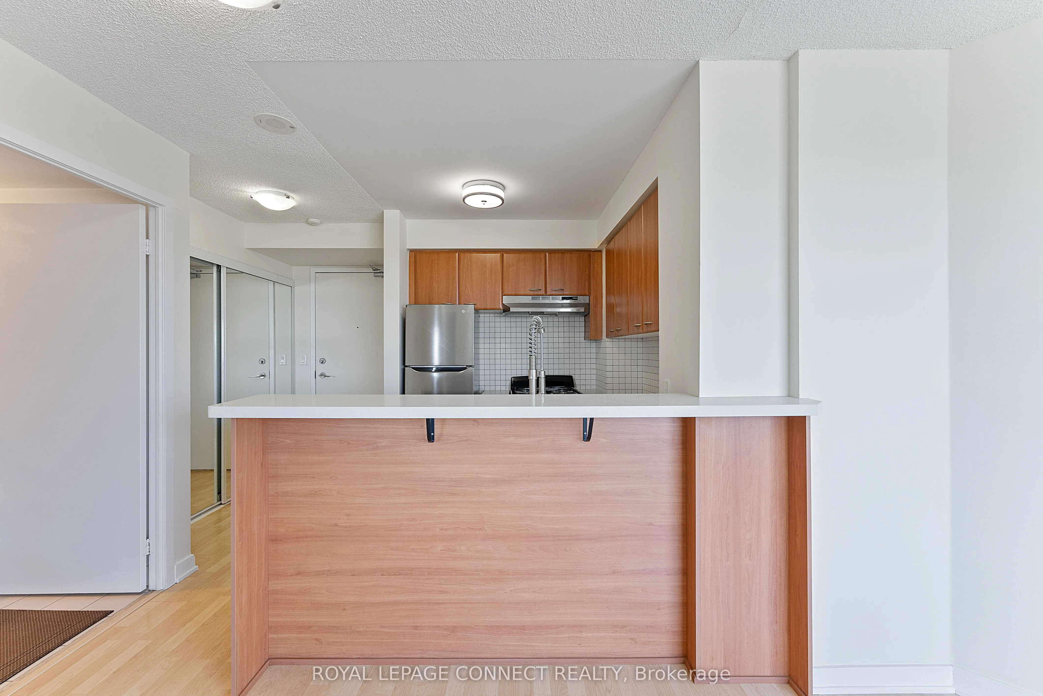 36 Lee Centre Drive, #1712