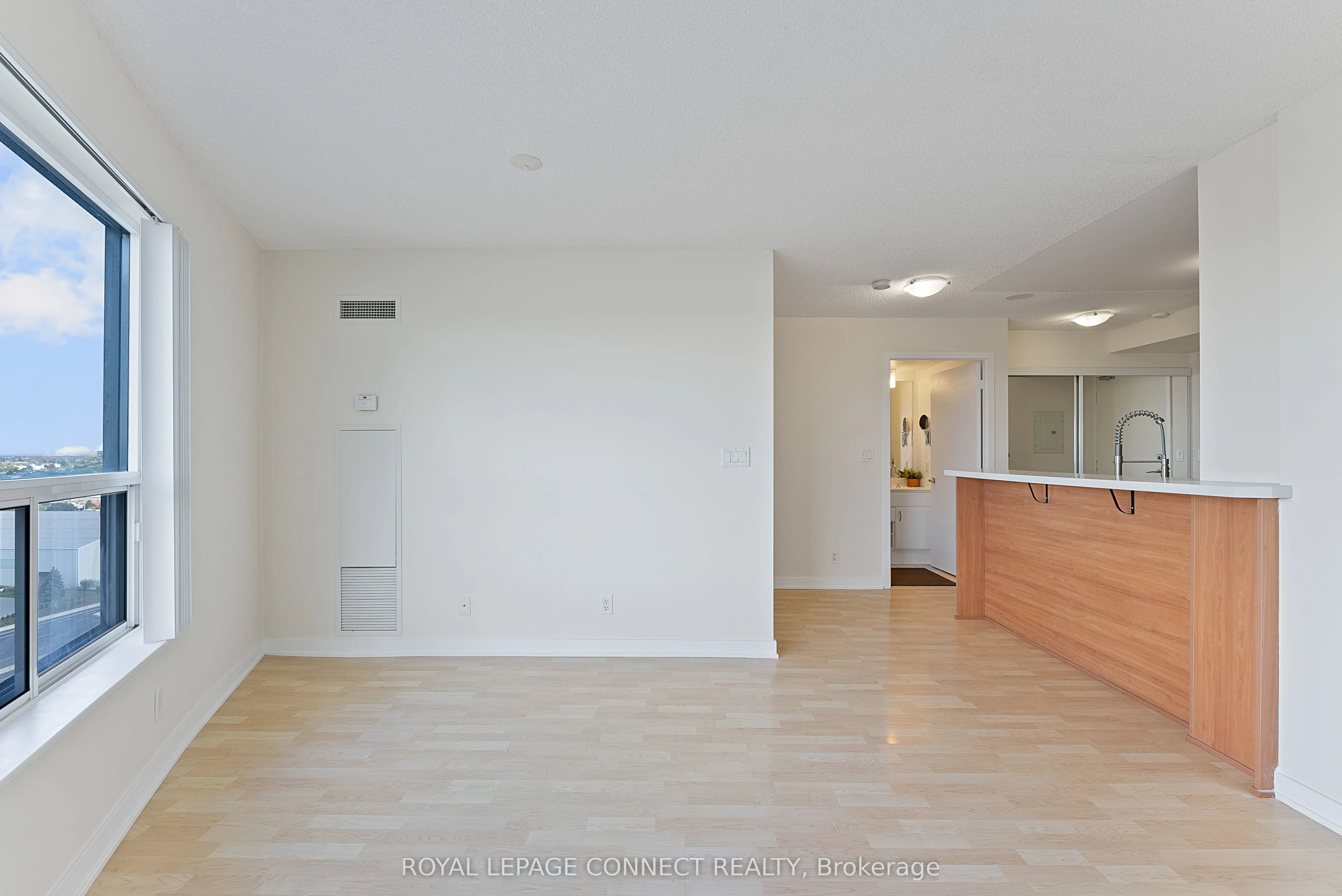 36 Lee Centre Drive, #1712