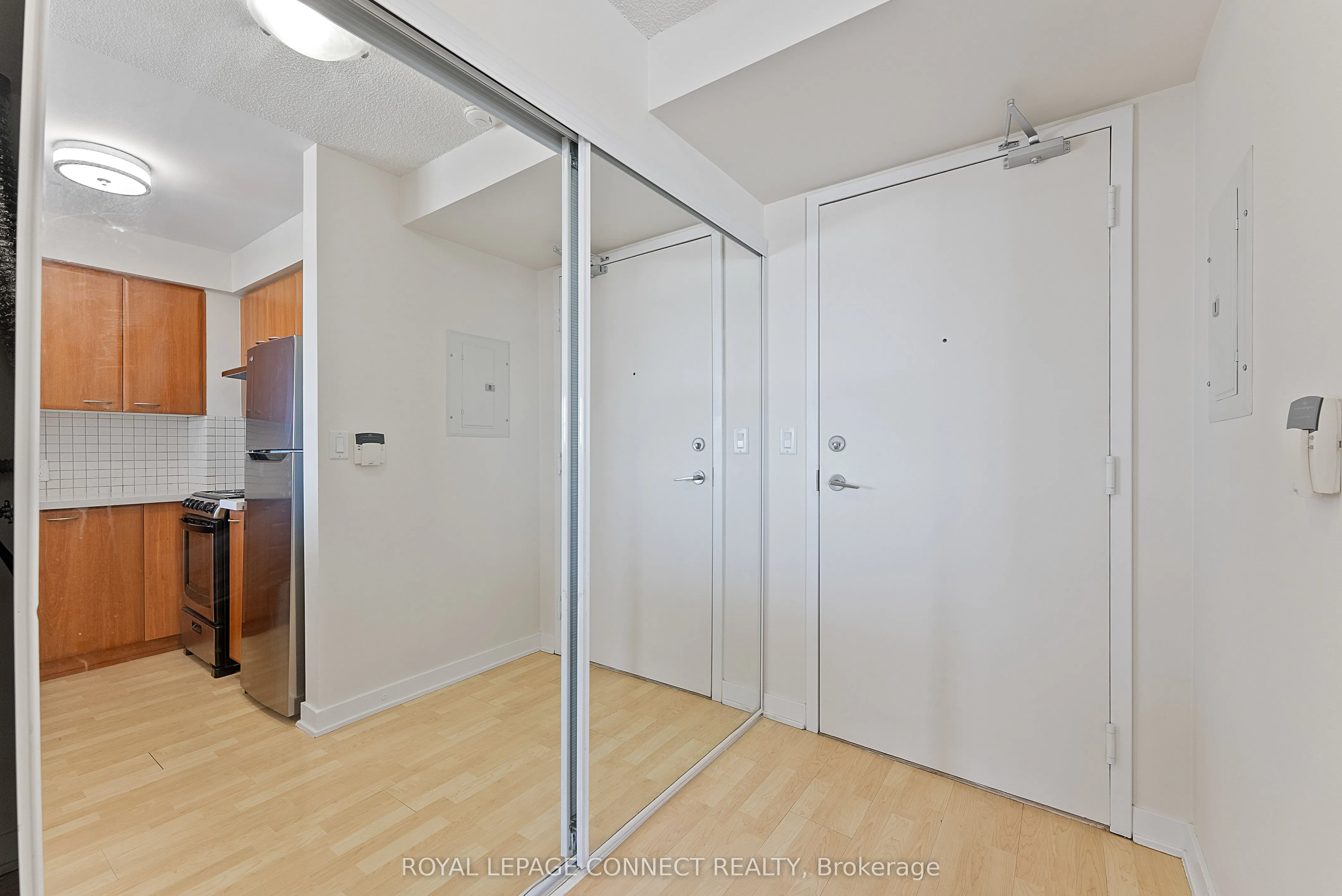 36 Lee Centre Drive, #1712