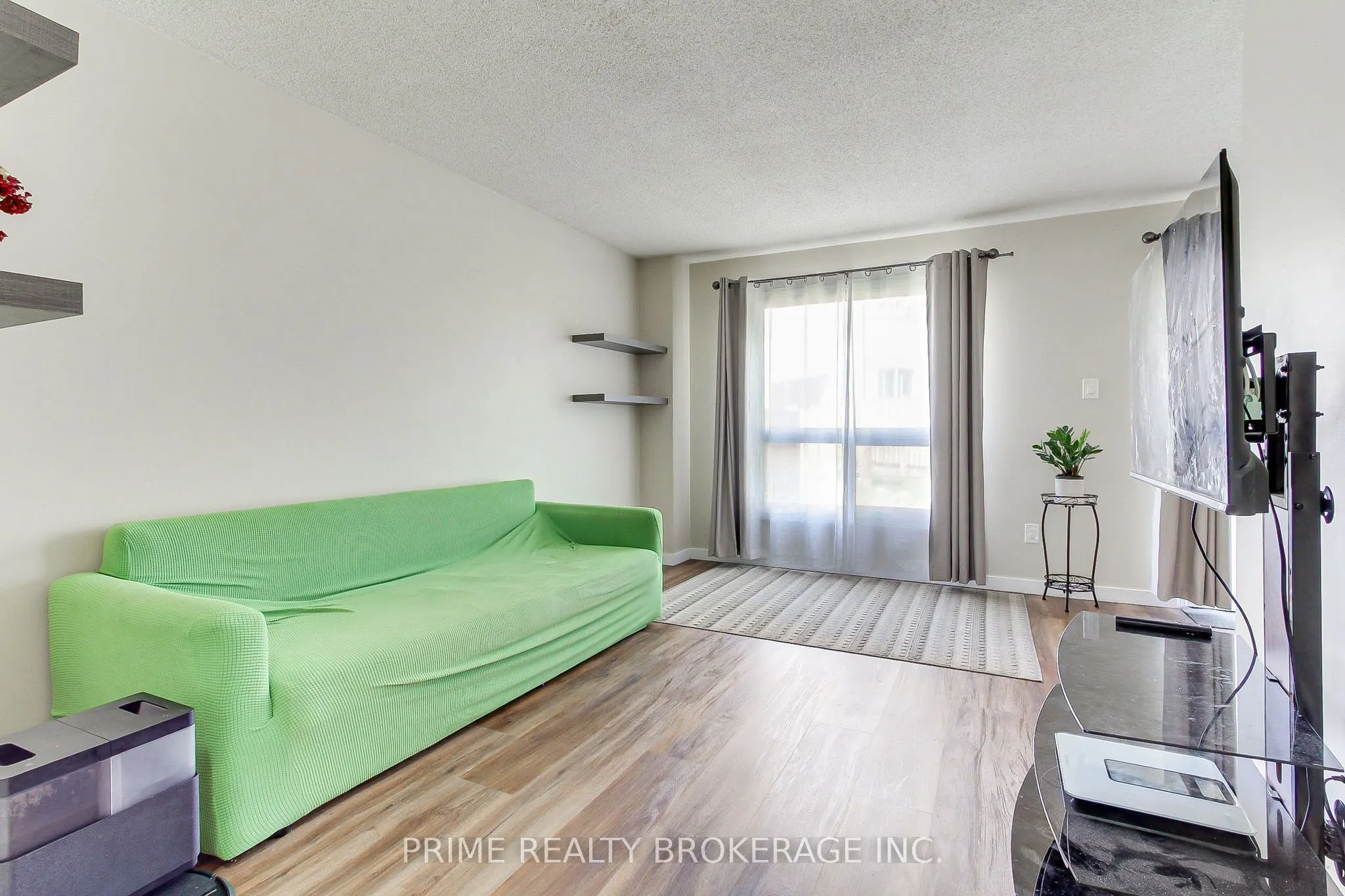 10 Bassett Boulevard, #168