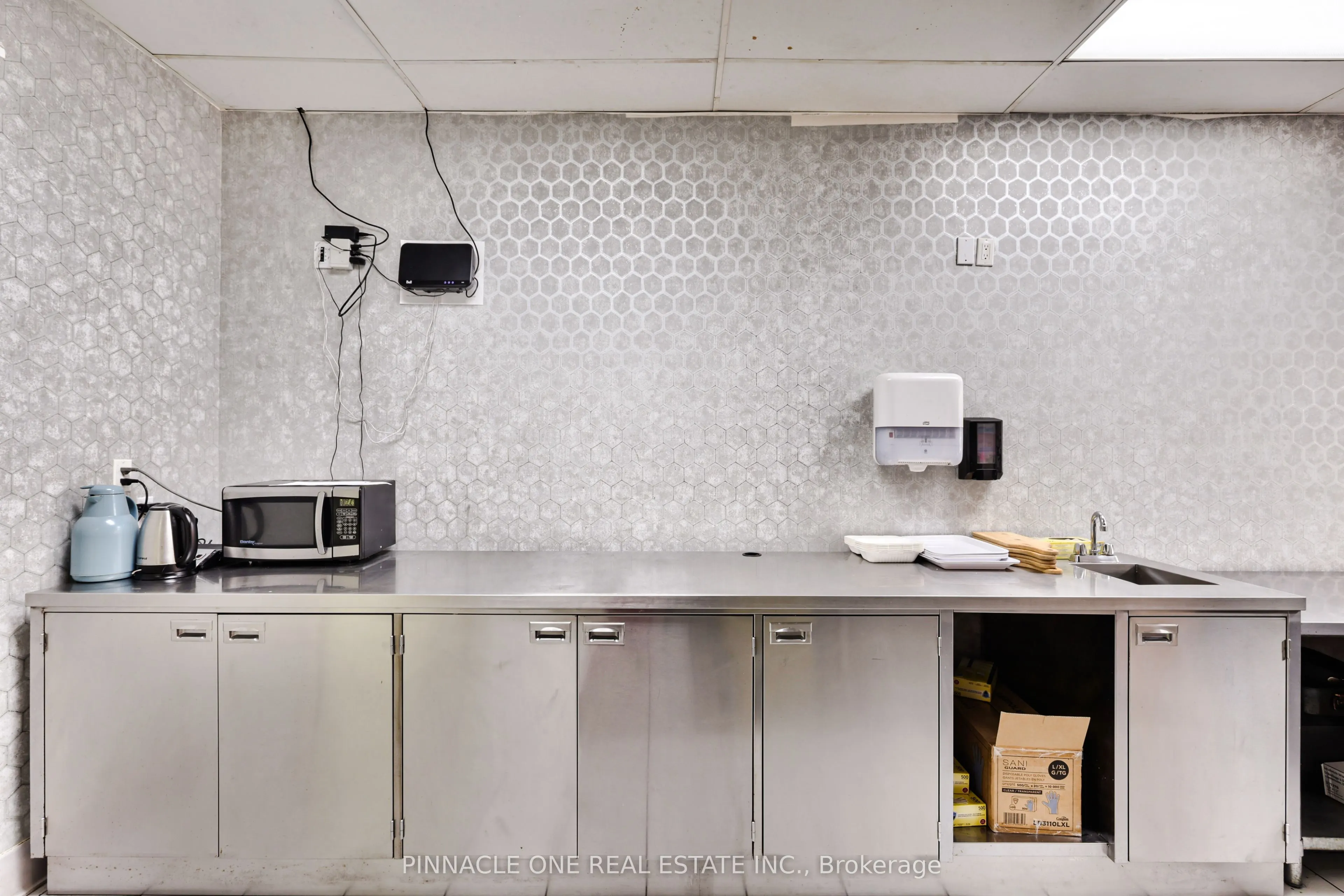 3192 Eglinton Avenue E, #2
