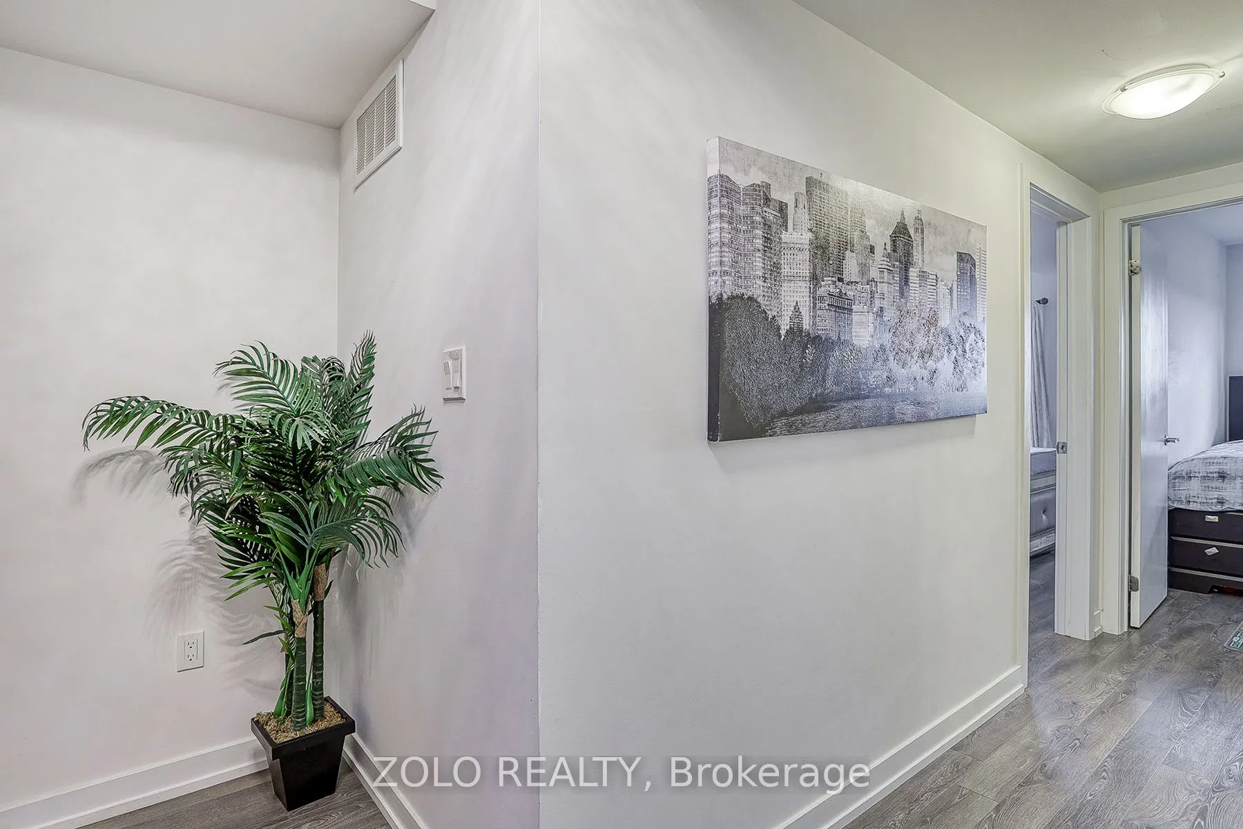 1555 Kingston Road, #218
